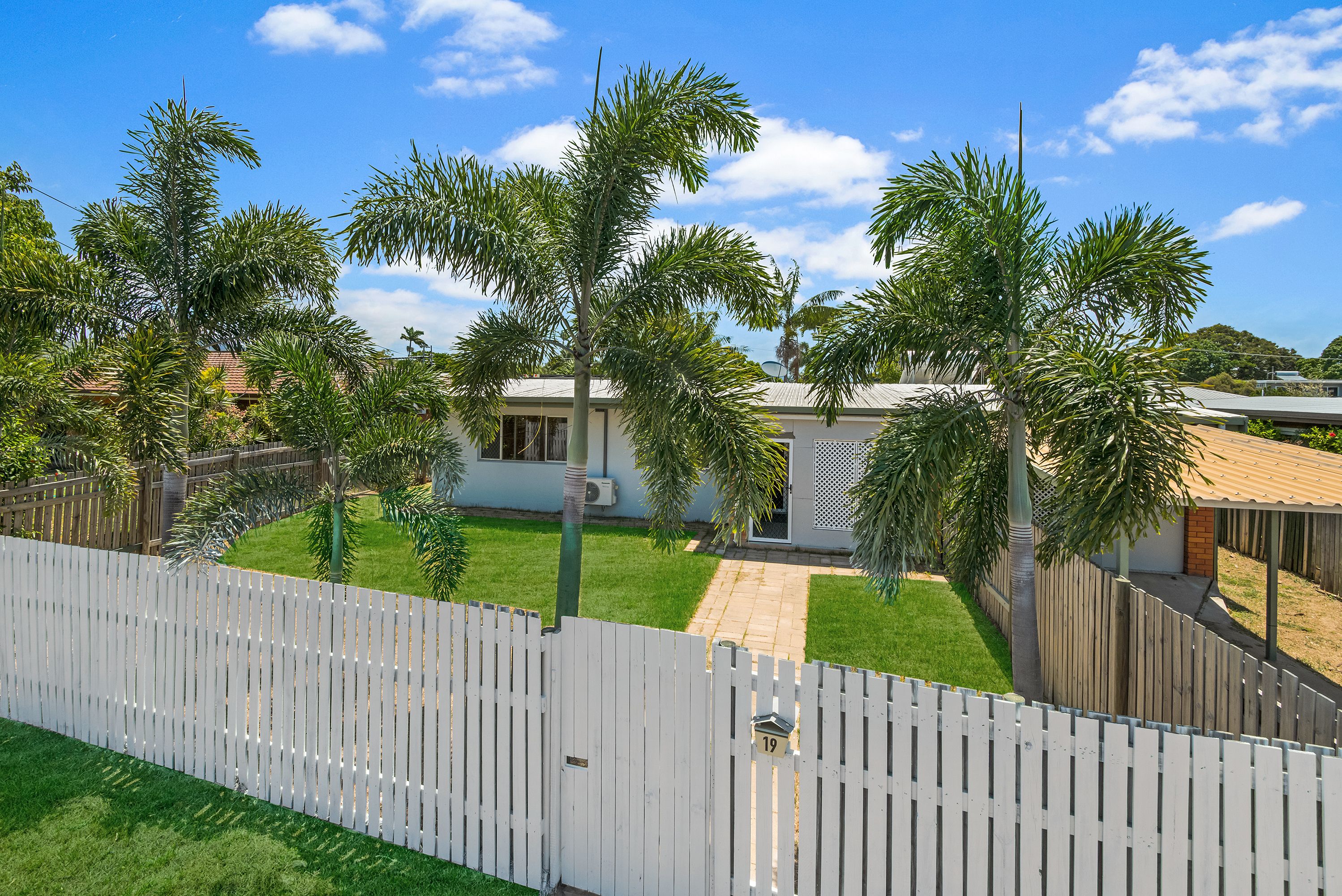 19 Adams Street, Heatley QLD 4814