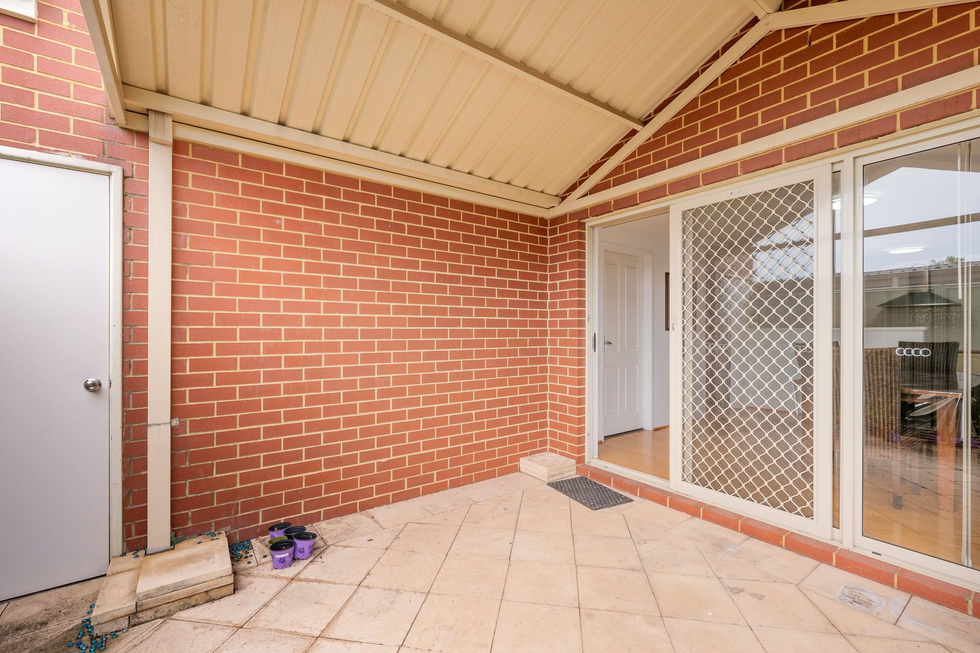 Stylish Double Storey Living in an Unbeatable Kewdale Location — photo 9 of 18