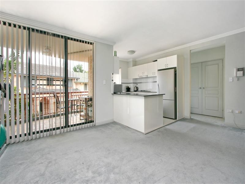 26/2 Conie Avenue, Baulkham Hills, NSW 2153