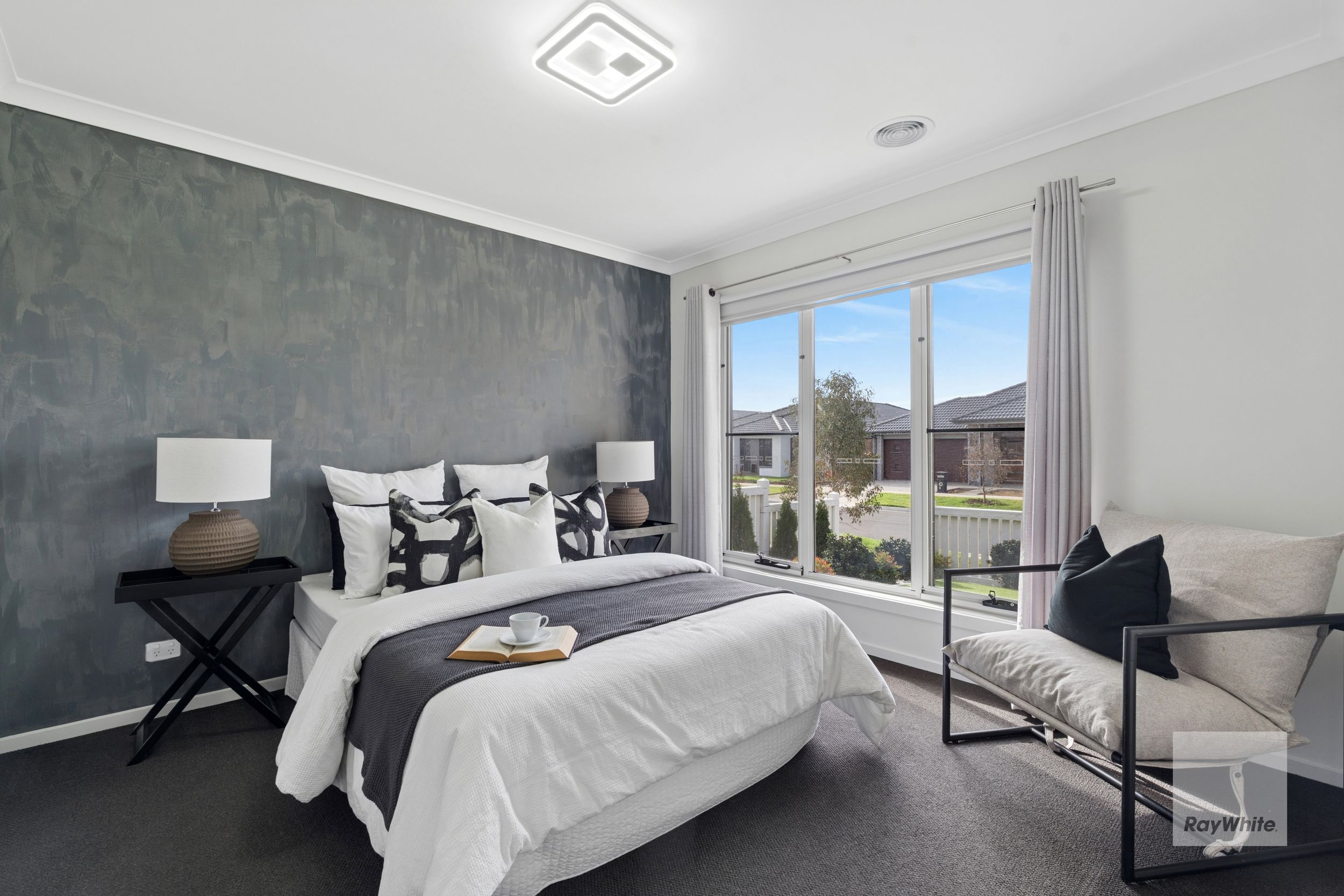 27 Palette Street, Mambourin, VIC 3024
