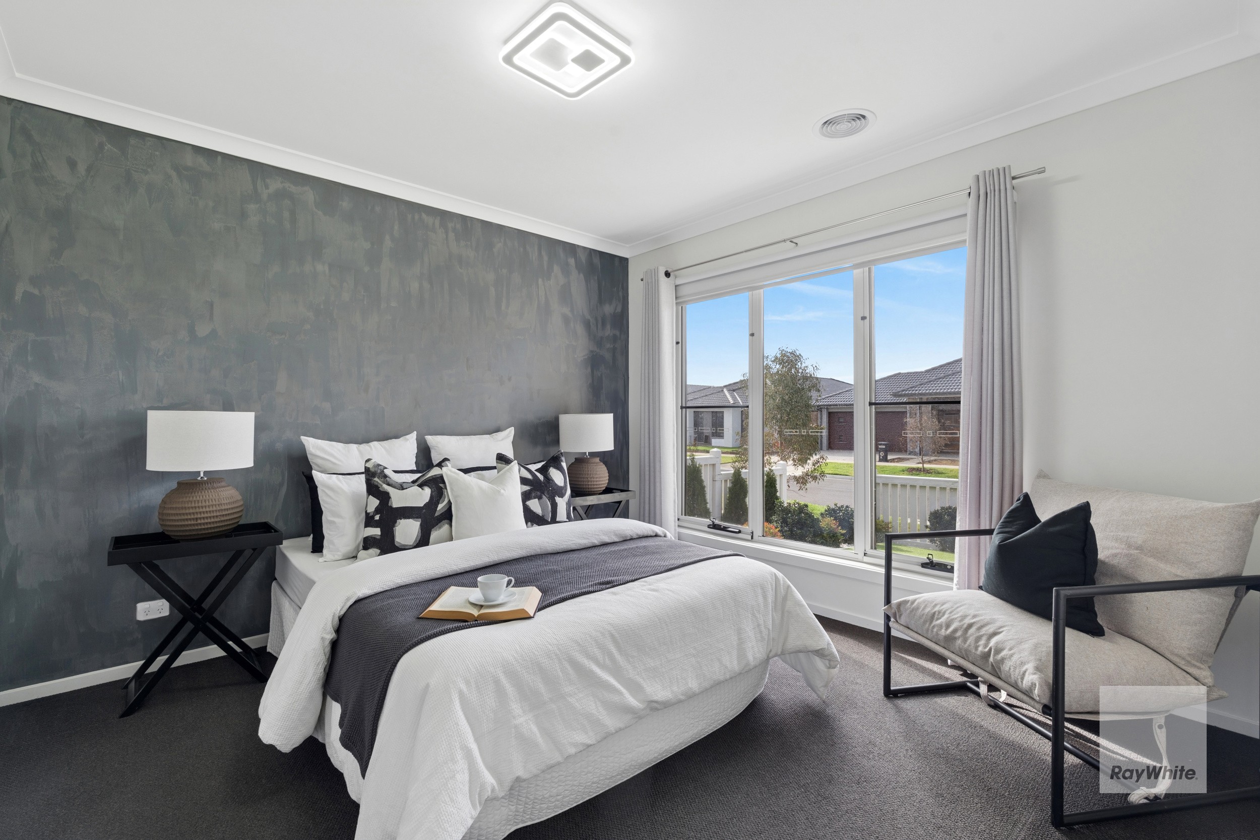 27 Palette Street, Mambourin, VIC 3024