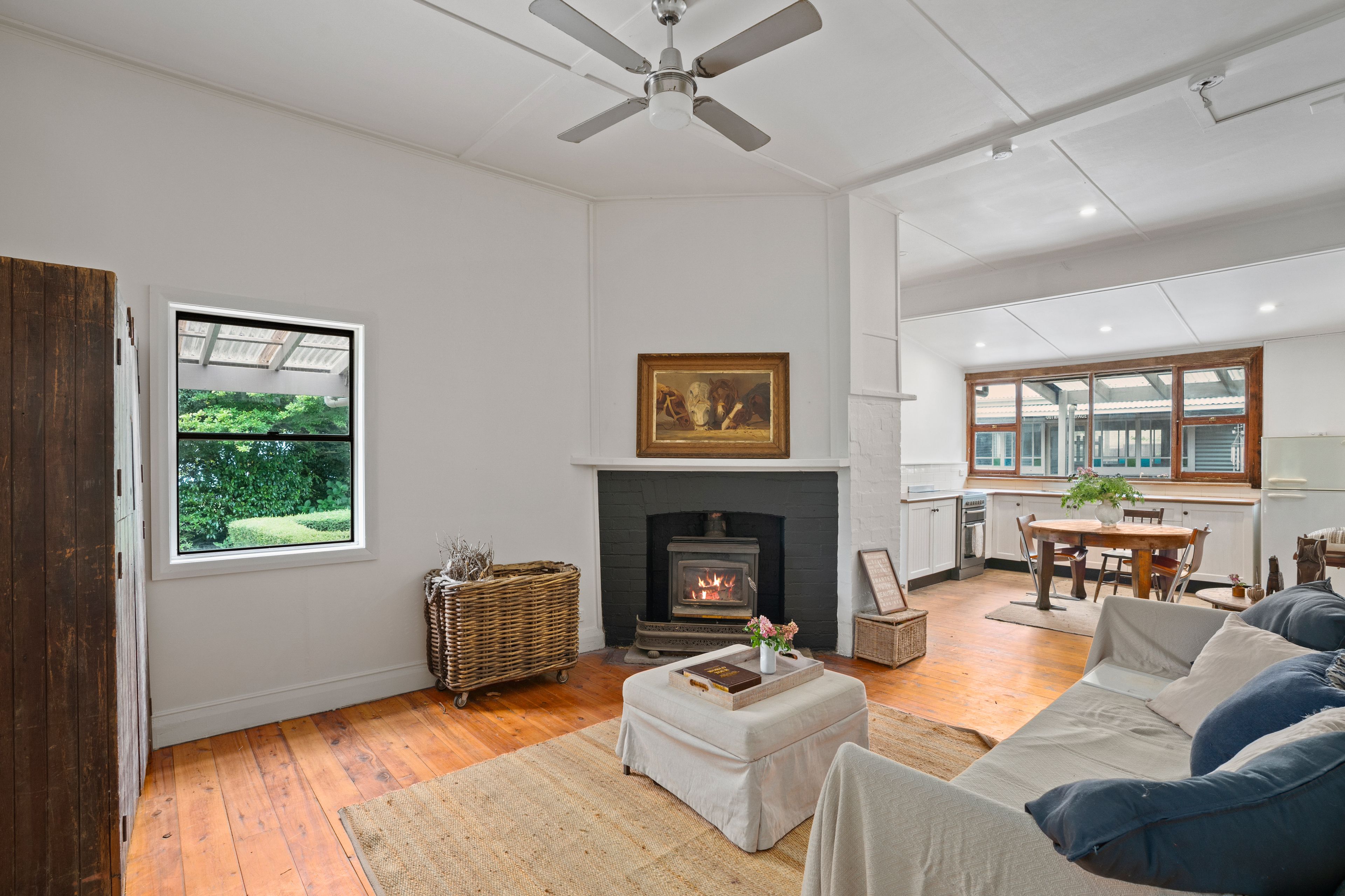 11-13-meryla-street-robertson-nsw-2577-sold-house-ray-white-bowral