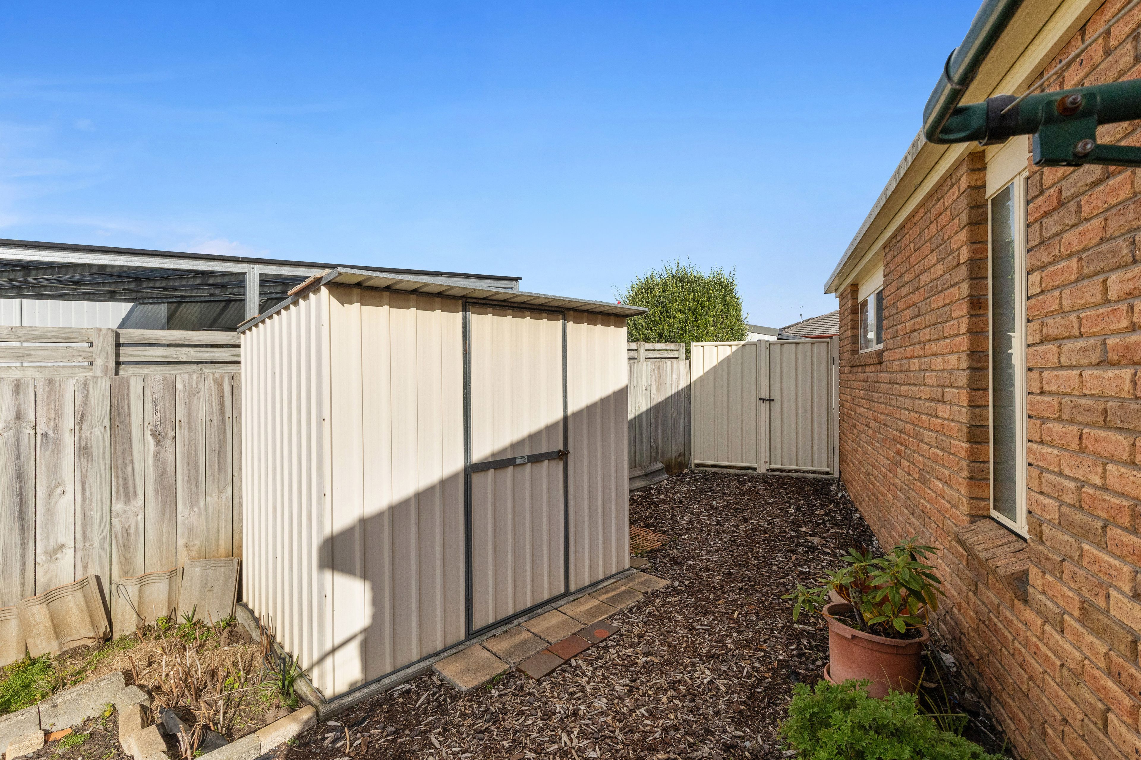 2/2 Nautilus Lane — photo 15 of 22