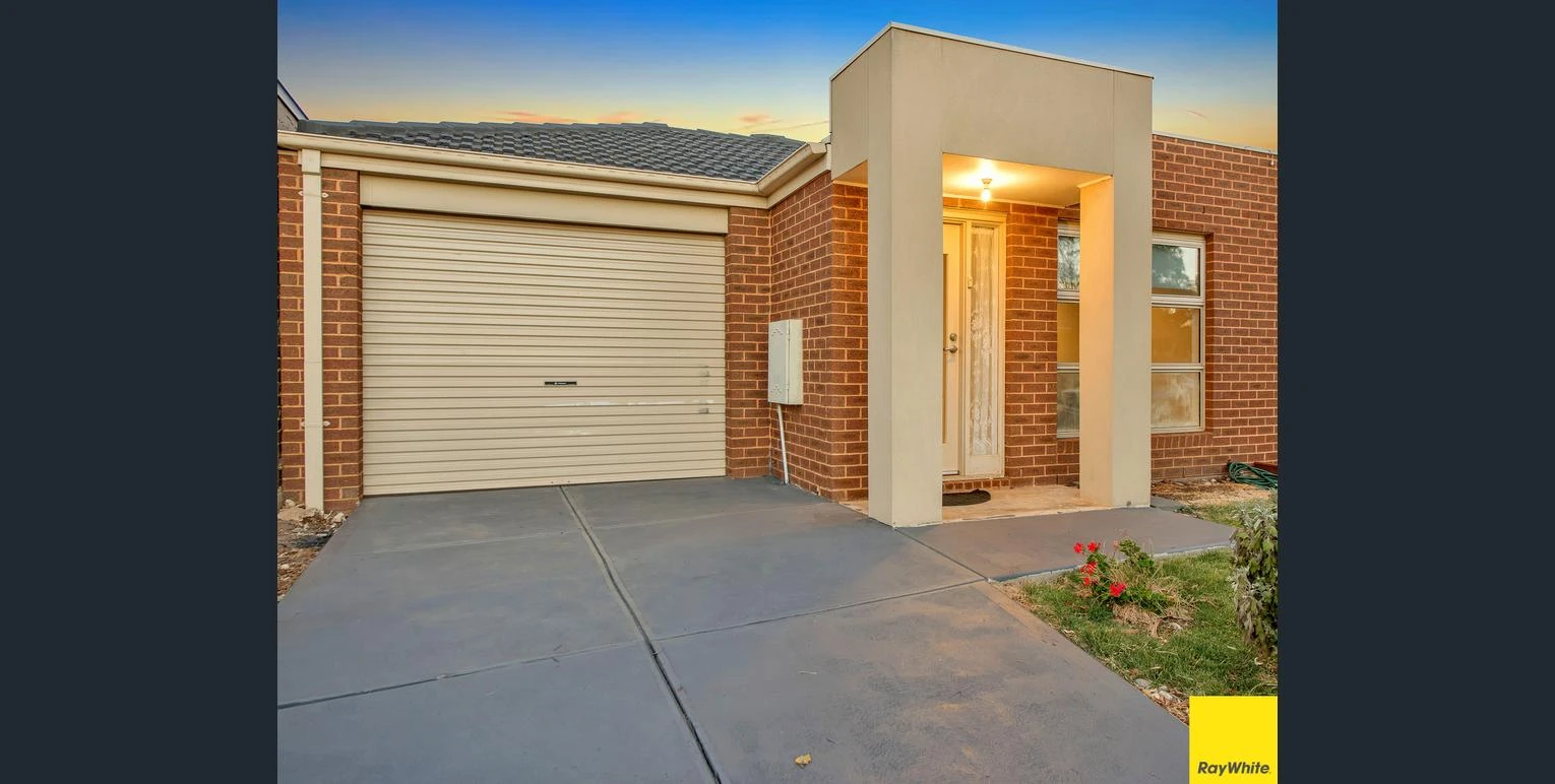1/16 Orlando Drive, Truganina, VIC 3029