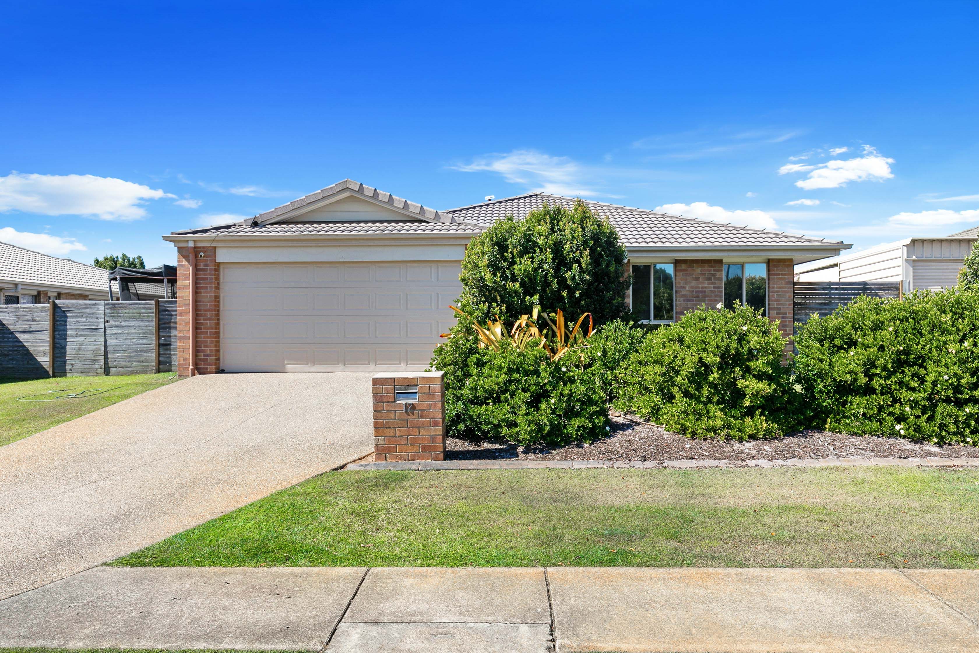17 Santa Maria Avenue, Urraween, QLD 4655
