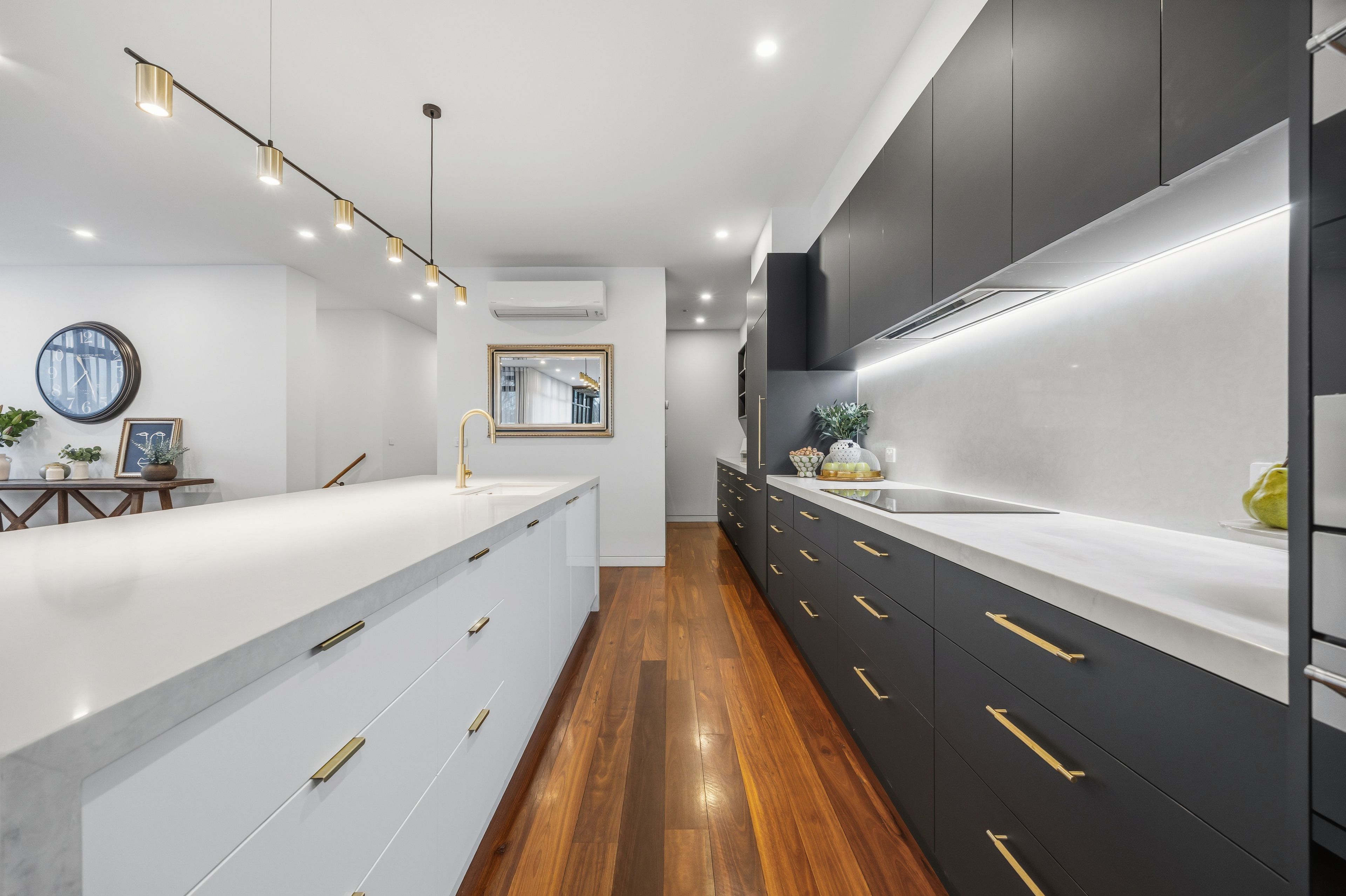 10 Clarendon Street — photo 8 of 30