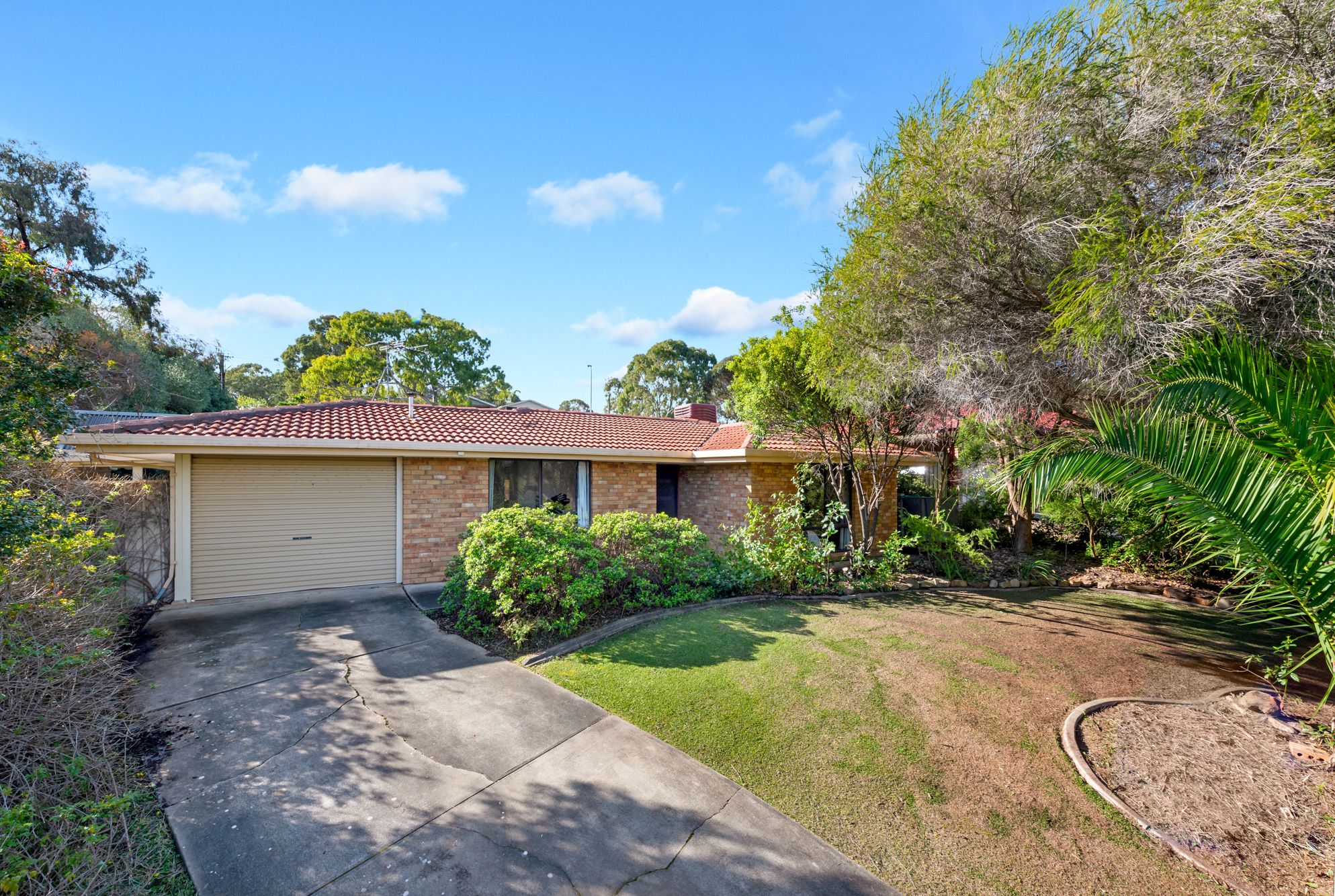 8 Rubin Crescent, Happy Valley, SA 5159