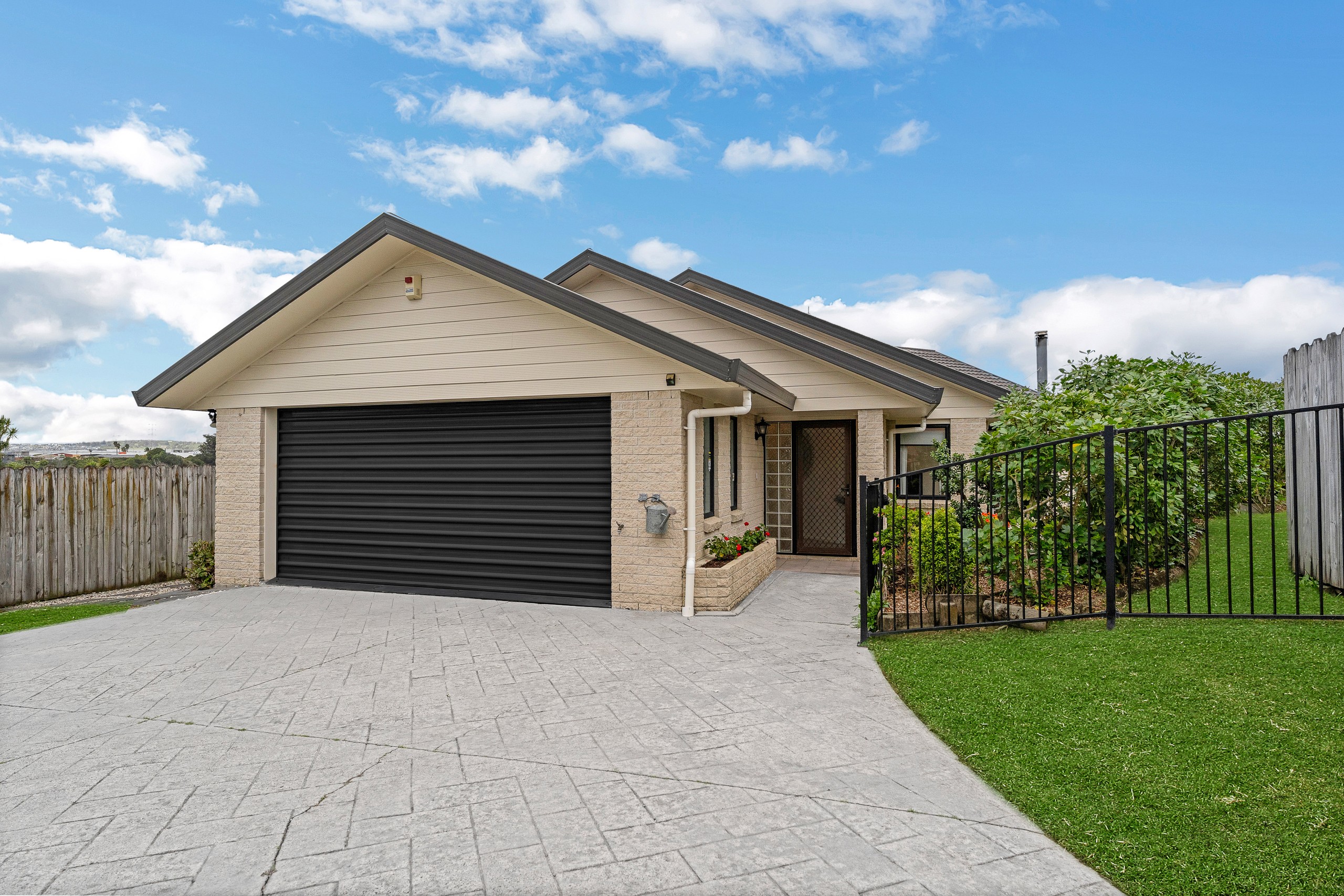 12 Paradise Place, Pakuranga Heights, Manukau City