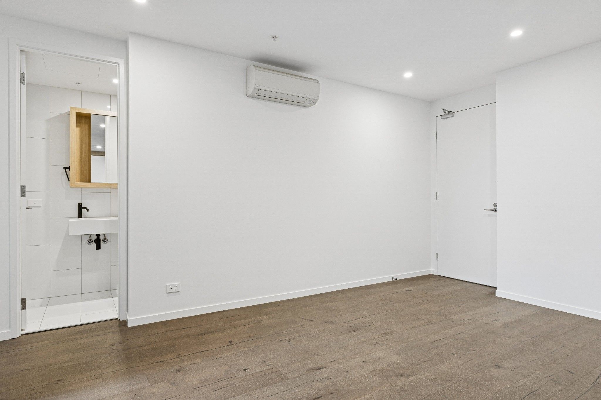 408/51 Napoleon Street — photo 9 of 18