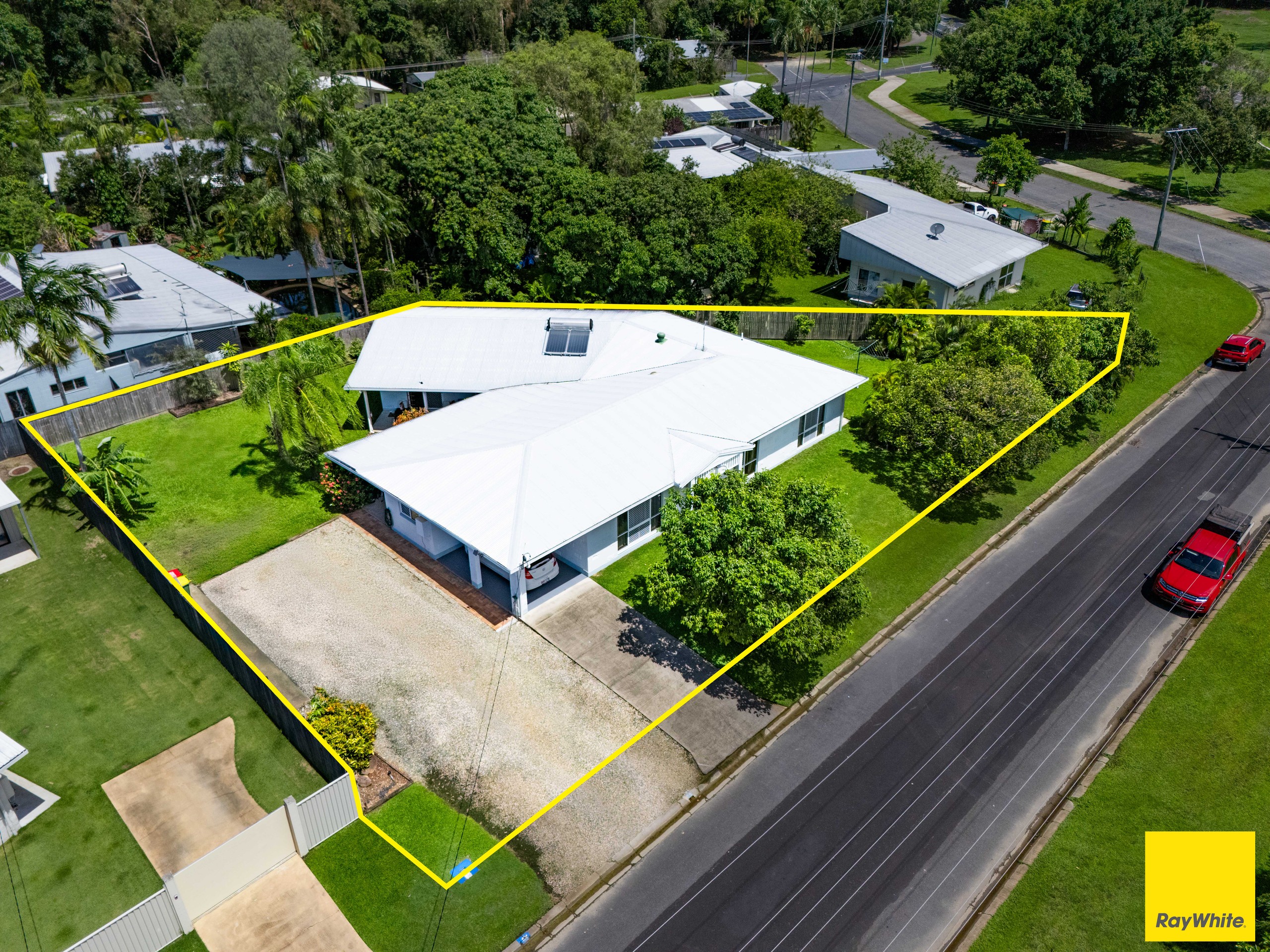 19-21 Baines Street, Clifton Beach, QLD 4879