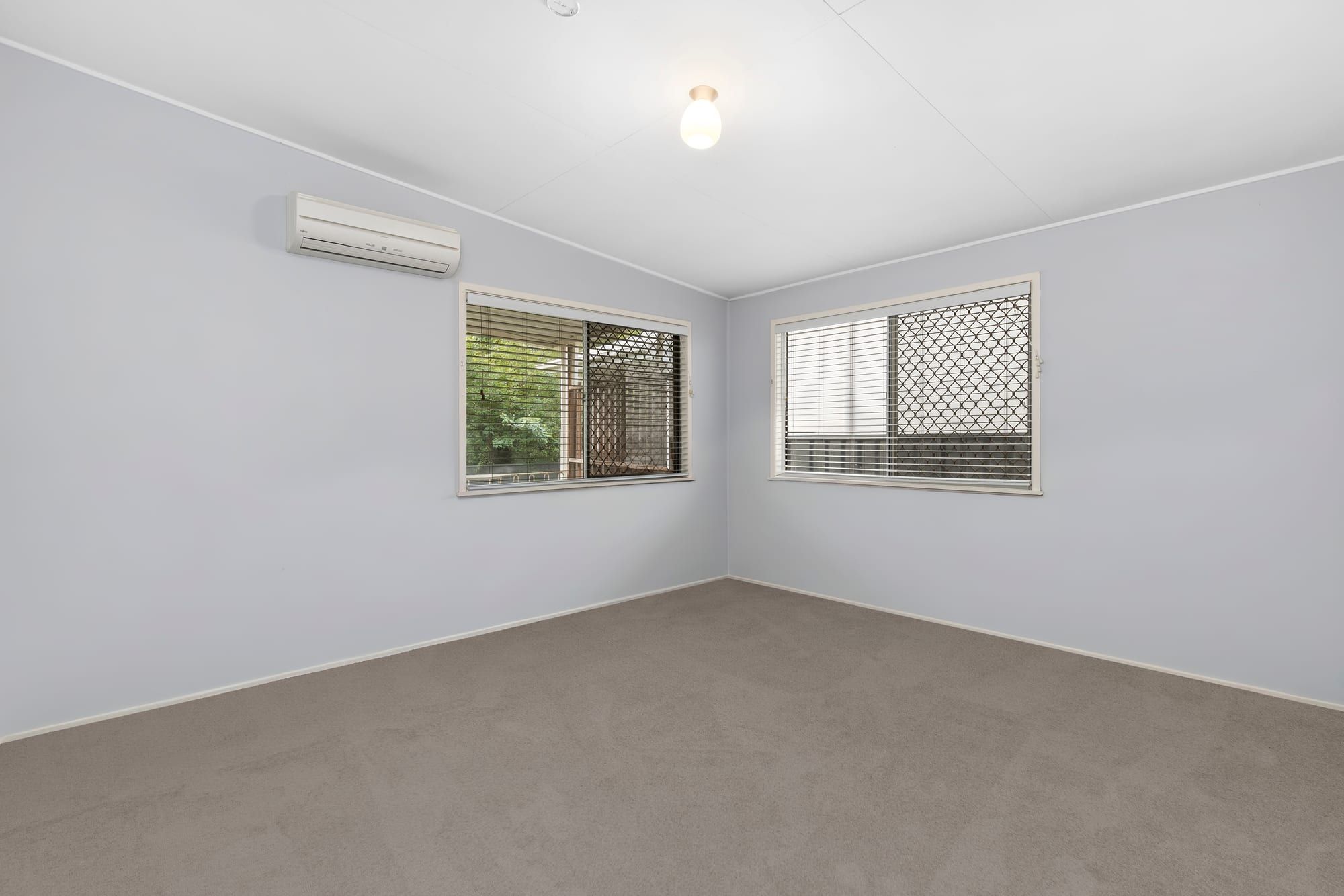 39 Fawkner Street — photo 6 of 13