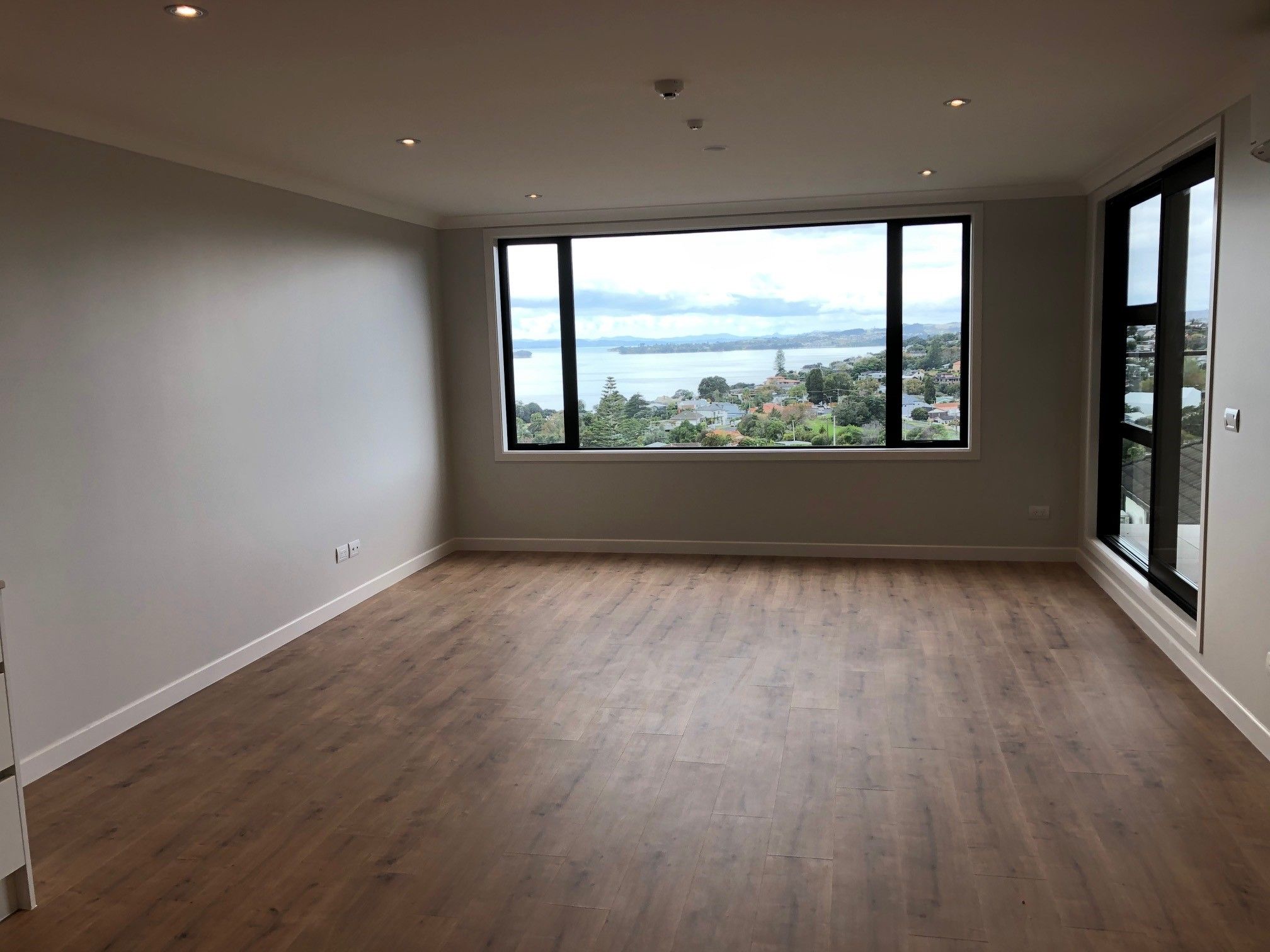 3C/12 Selwyn Road, Howick, Manukau City