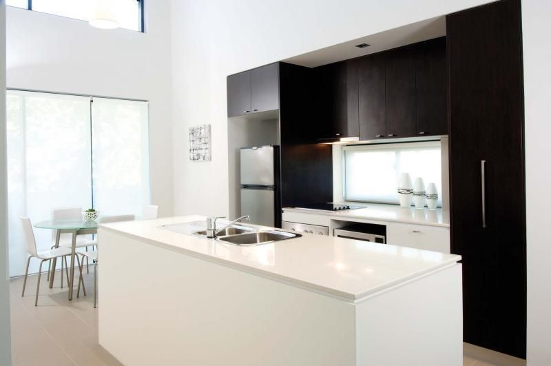 25-33 Dix Street, Redcliffe QLD 4020