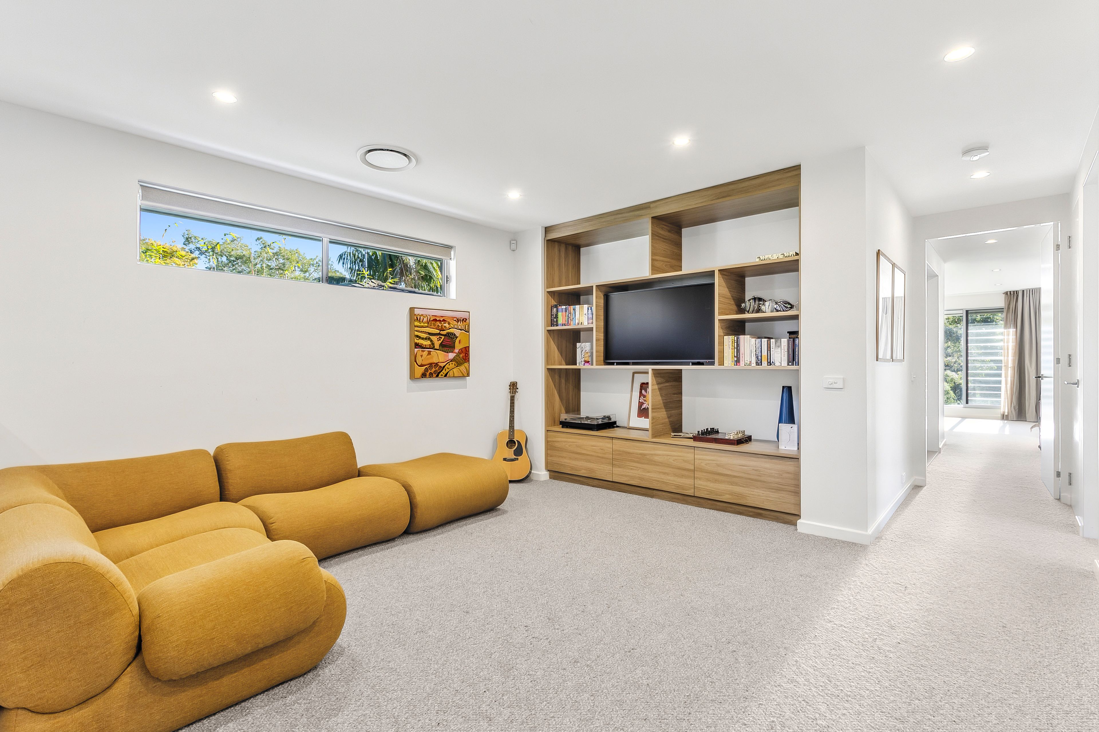 41 Katrina Avenue — photo 8 of 13