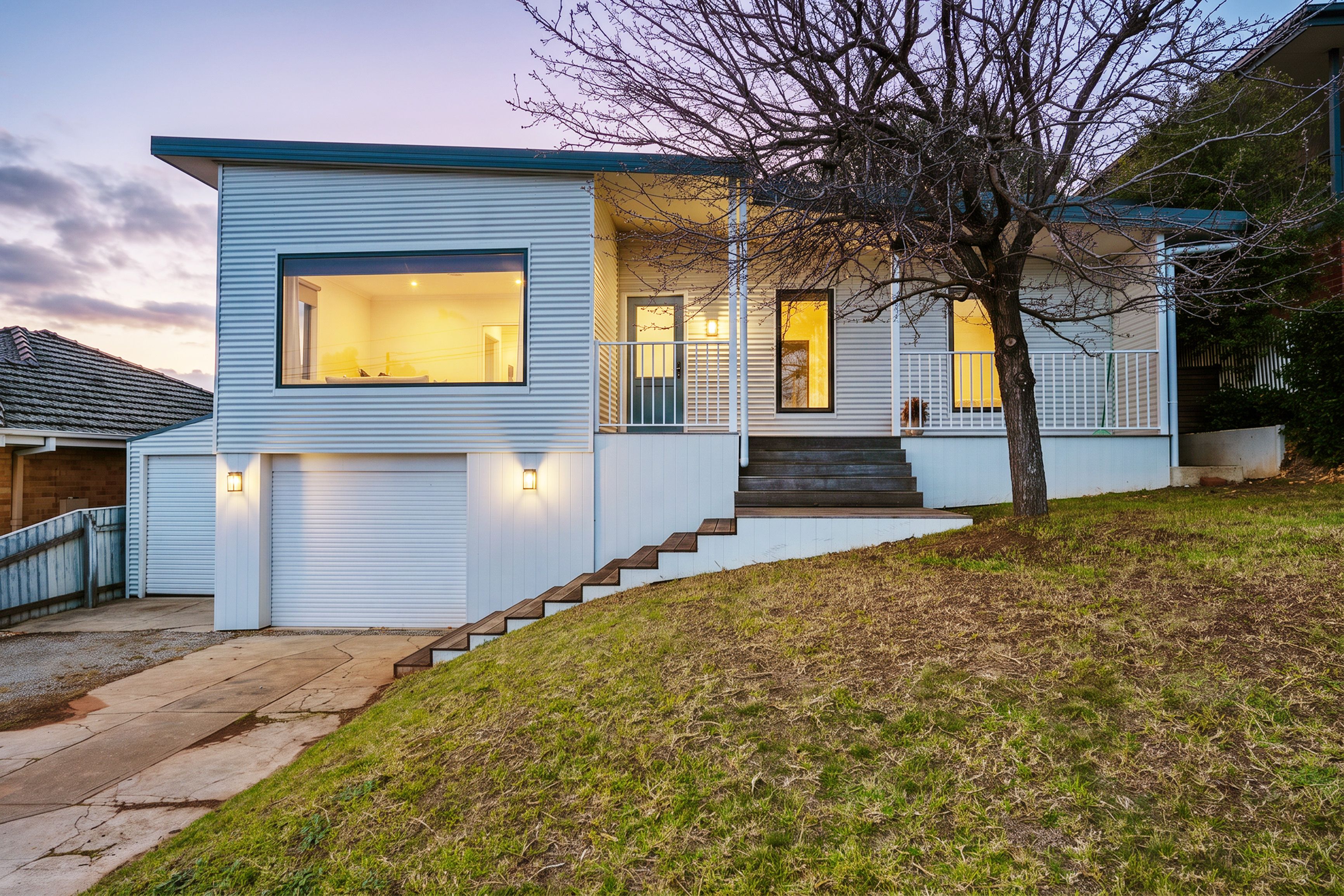 586 Whinray Crescent — photo from Ray White Albury North