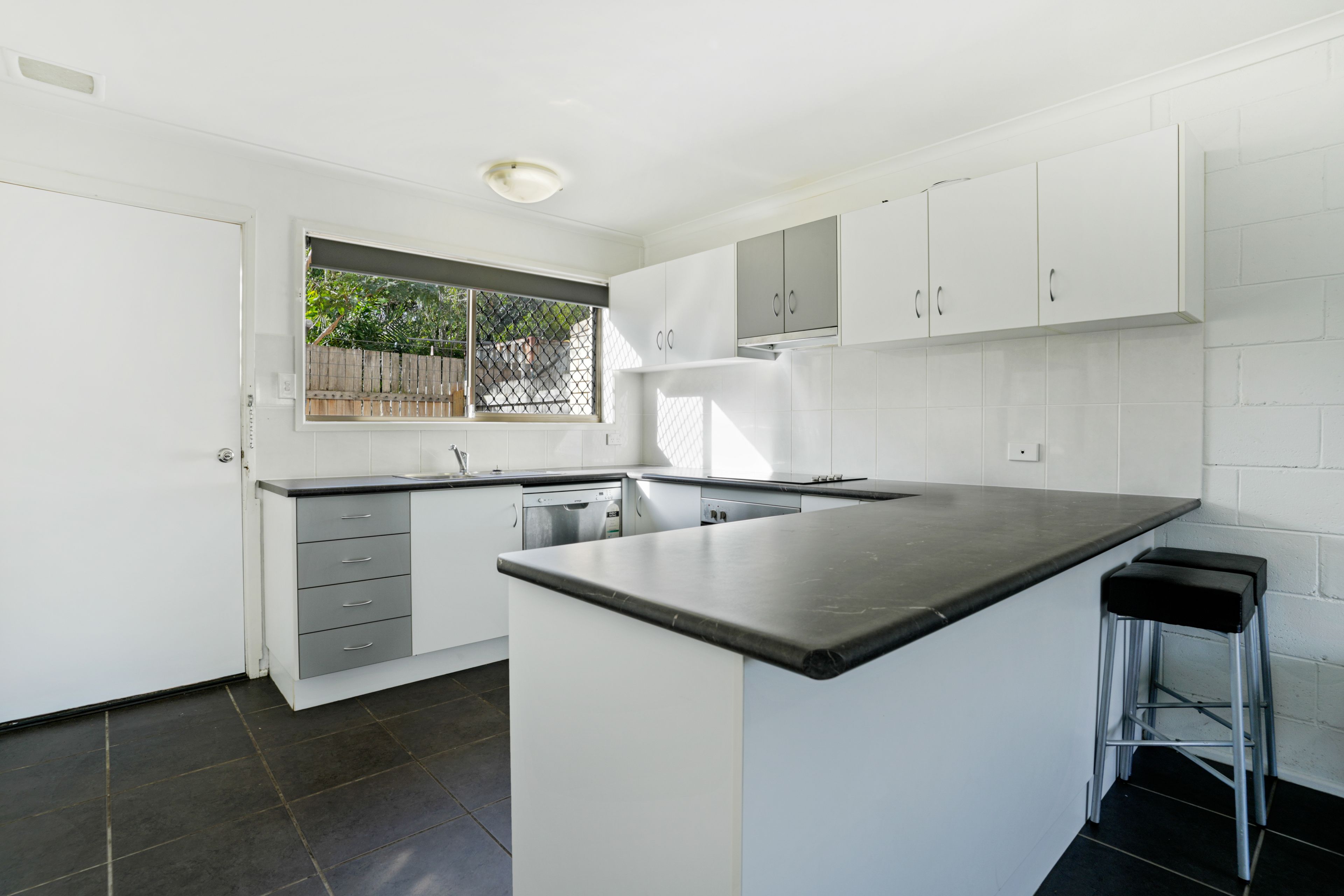 2/68 Ann Street, South Gladstone, QLD 4680