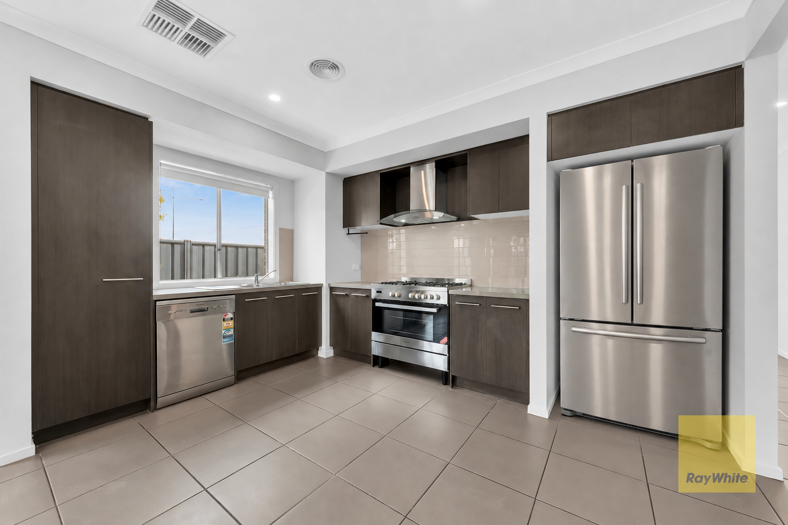 67 Moroka Avenue — photo 7 of 20