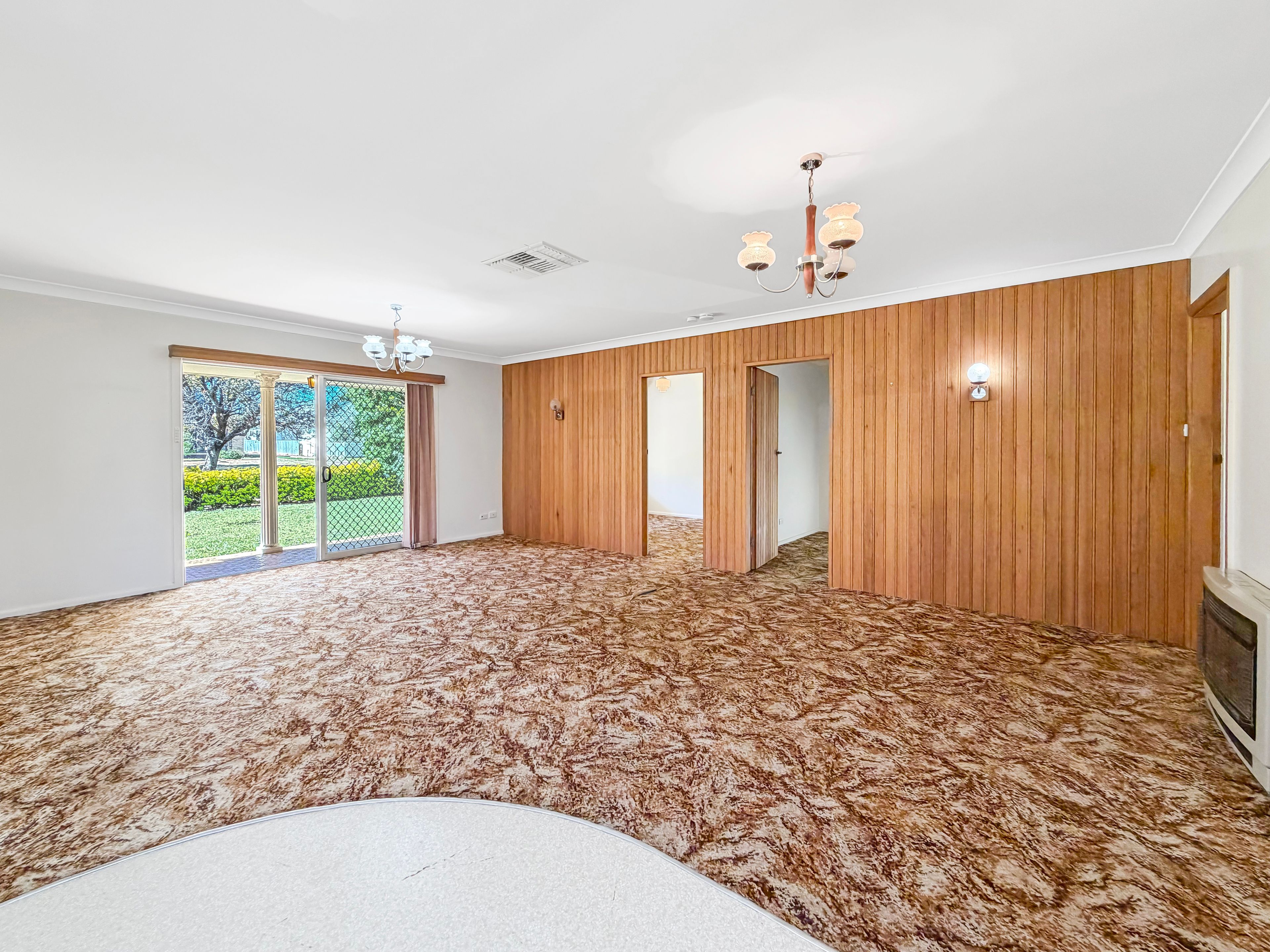 4 Hillston Street — photo 3 of 22