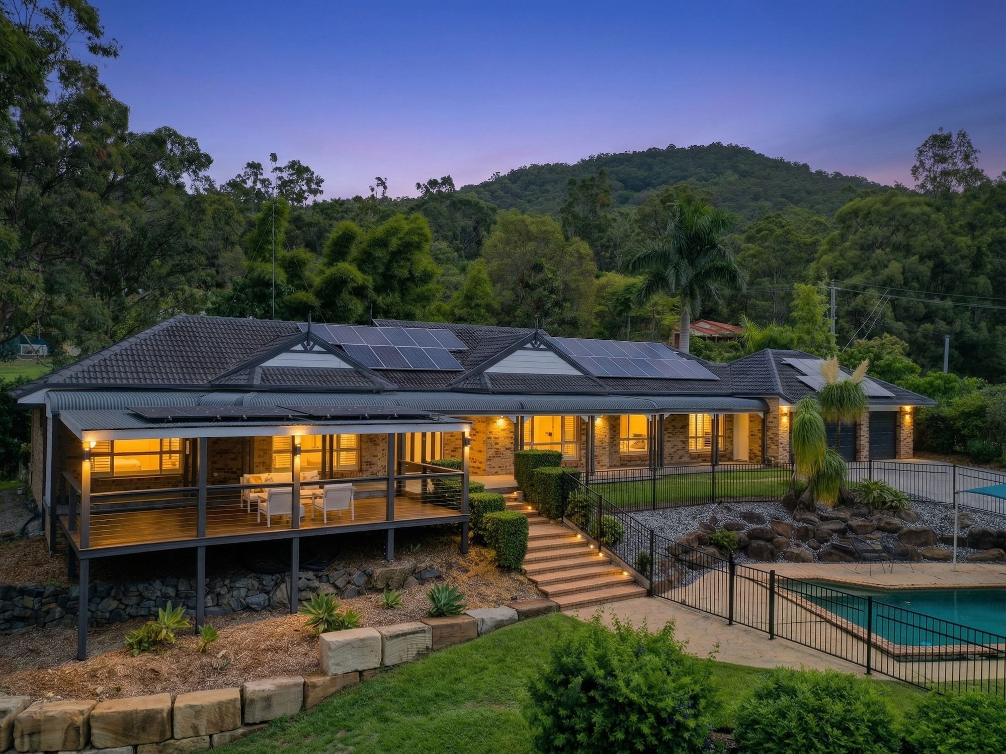 16 Xanadu Court, Tallai, QLD 4213