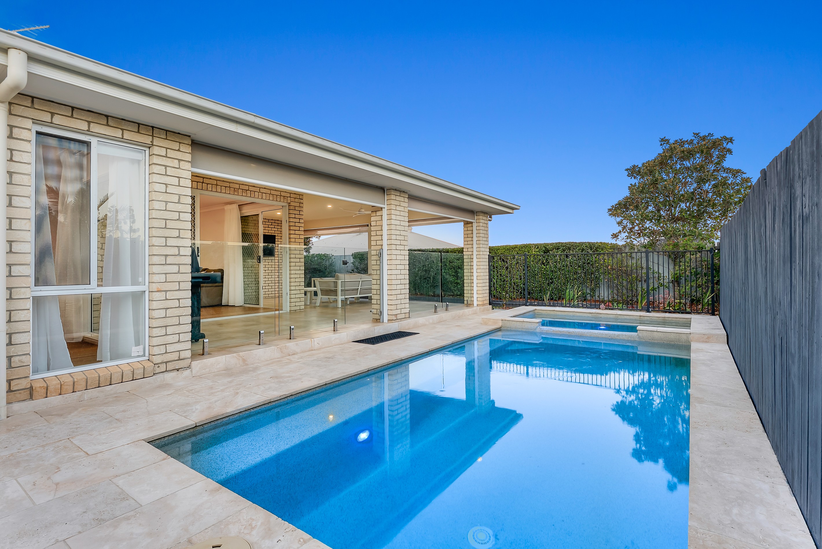 21 Hillcrest Court, Murrumba Downs, QLD 4503