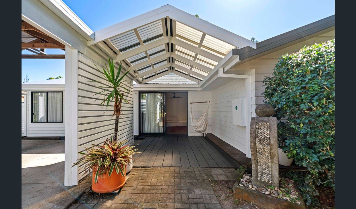 90 Avocado Street — photo 21 of 30
