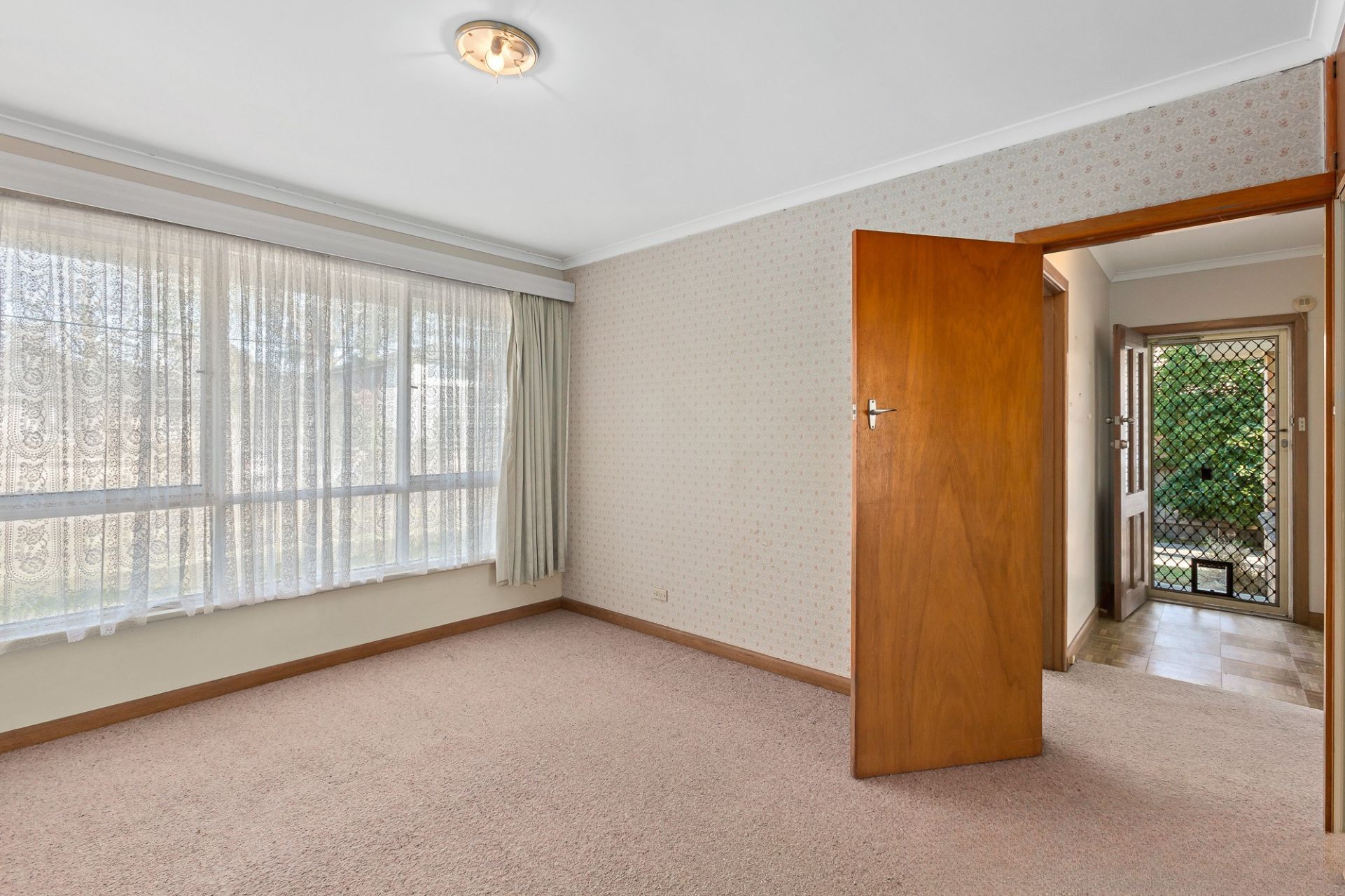 19 Dorothy Street — photo 4 of 12