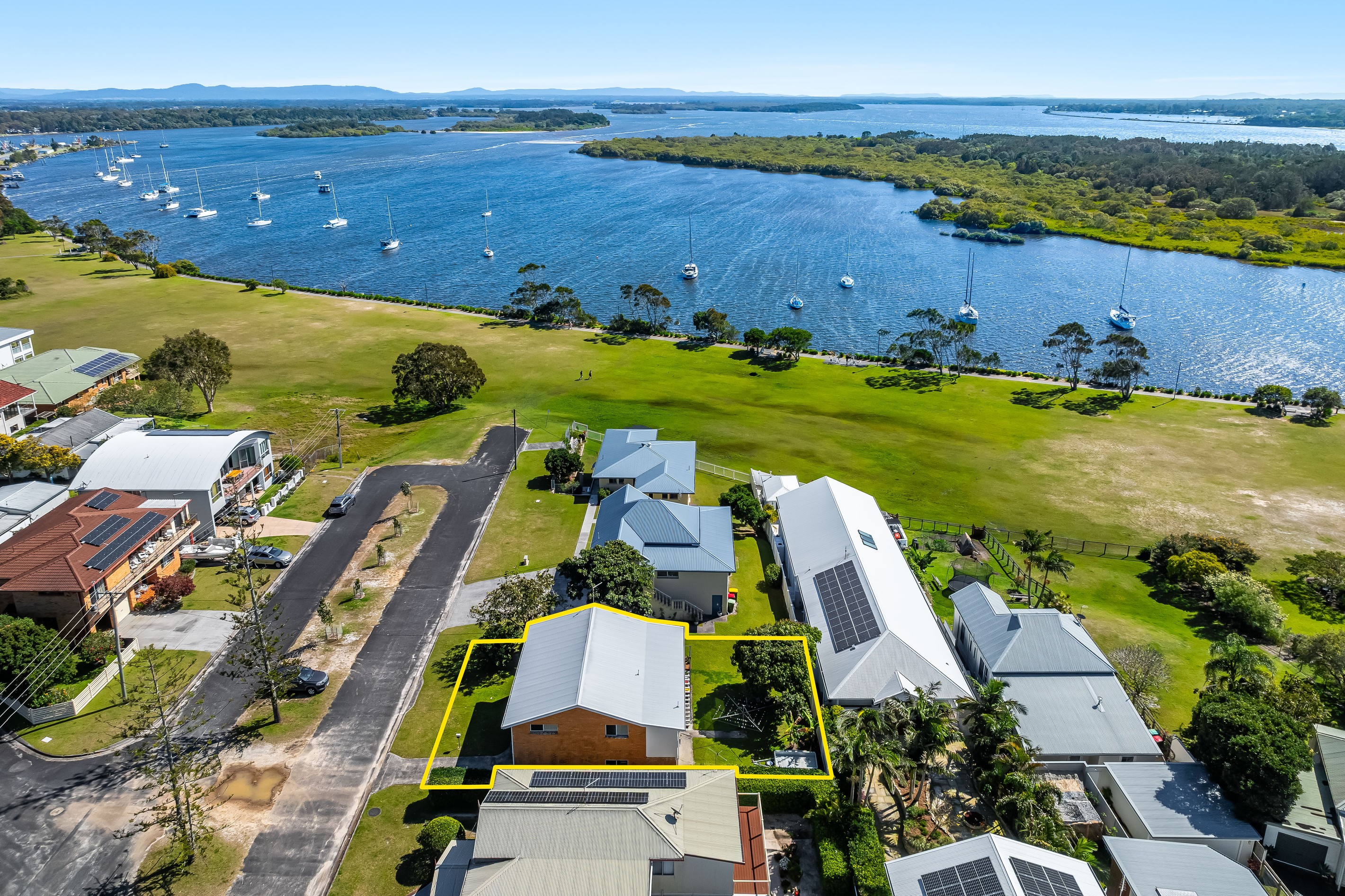 4 Claude Street, Yamba, NSW 2464