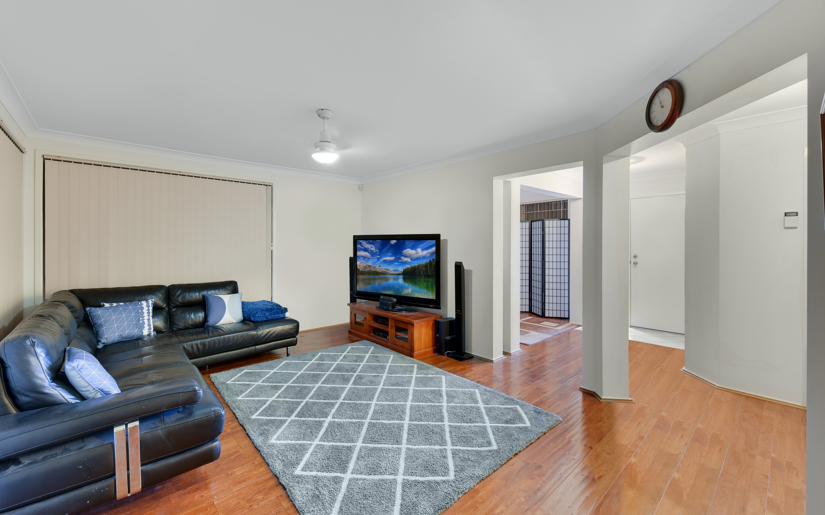 8 Burragorang Road, Ruse, NSW 2560