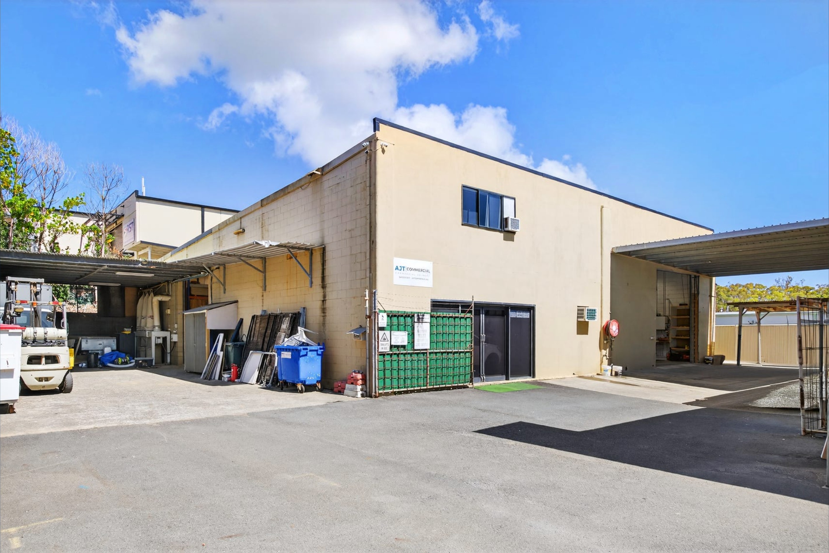 1 & 2/39 Ern Harley Drive, Burleigh Heads, QLD 4220