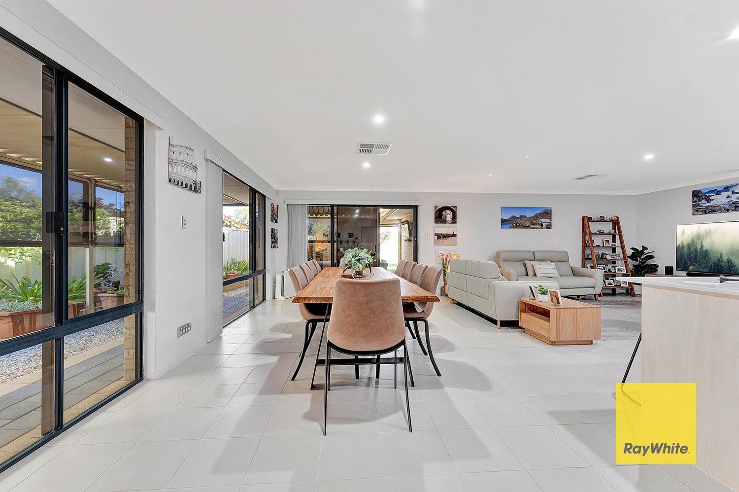 49 Copperback Circle, Huntingdale, WA 6110