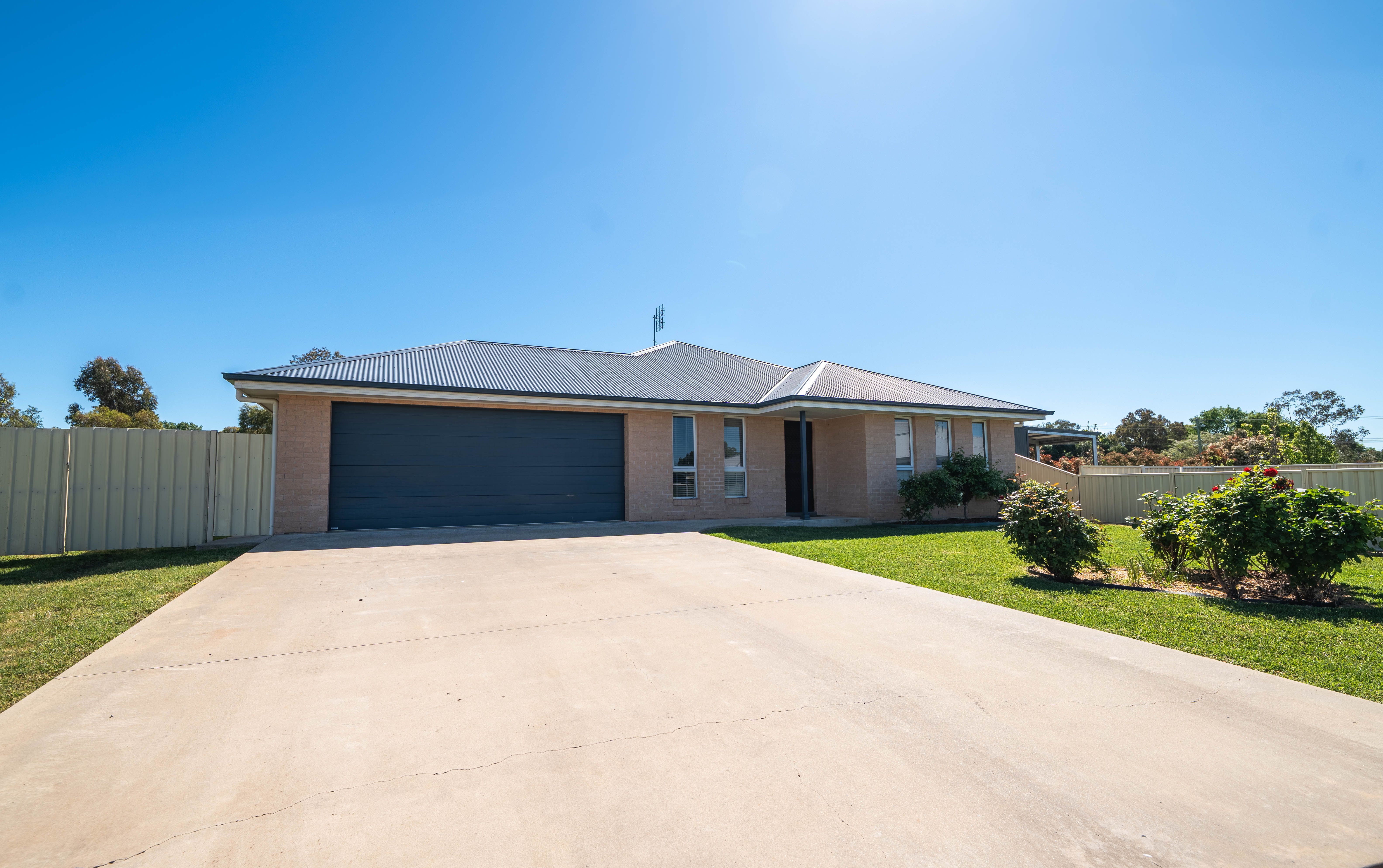 8 Yasmine Court — photo from Ray White Parkes