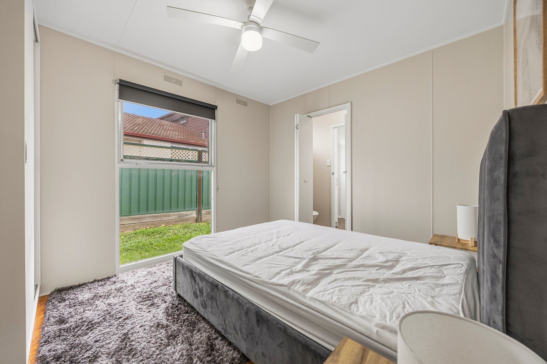 2/4 Sutherland Street — photo 7 of 12