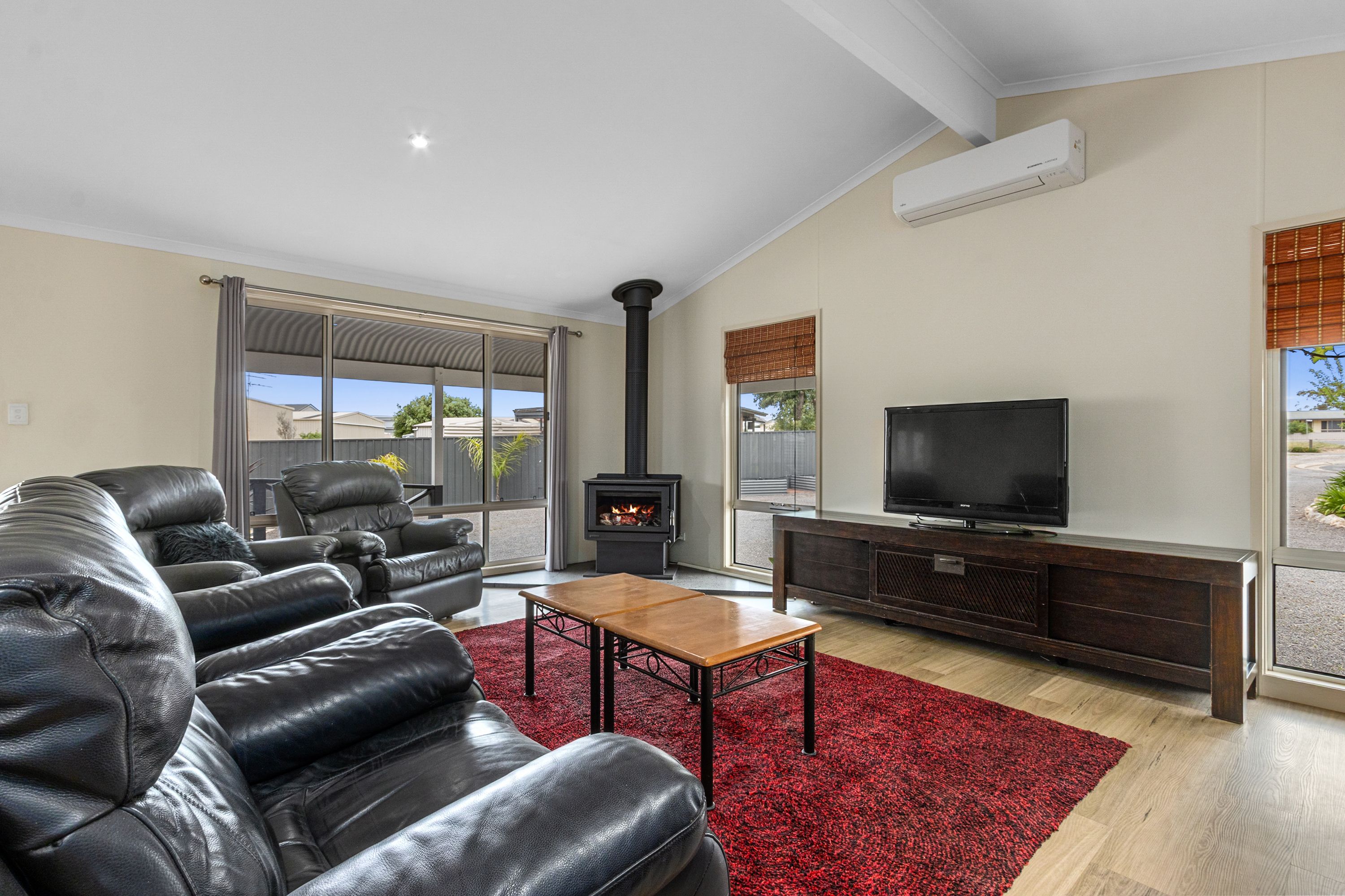 8 Quarry Court — photo 3 of 30