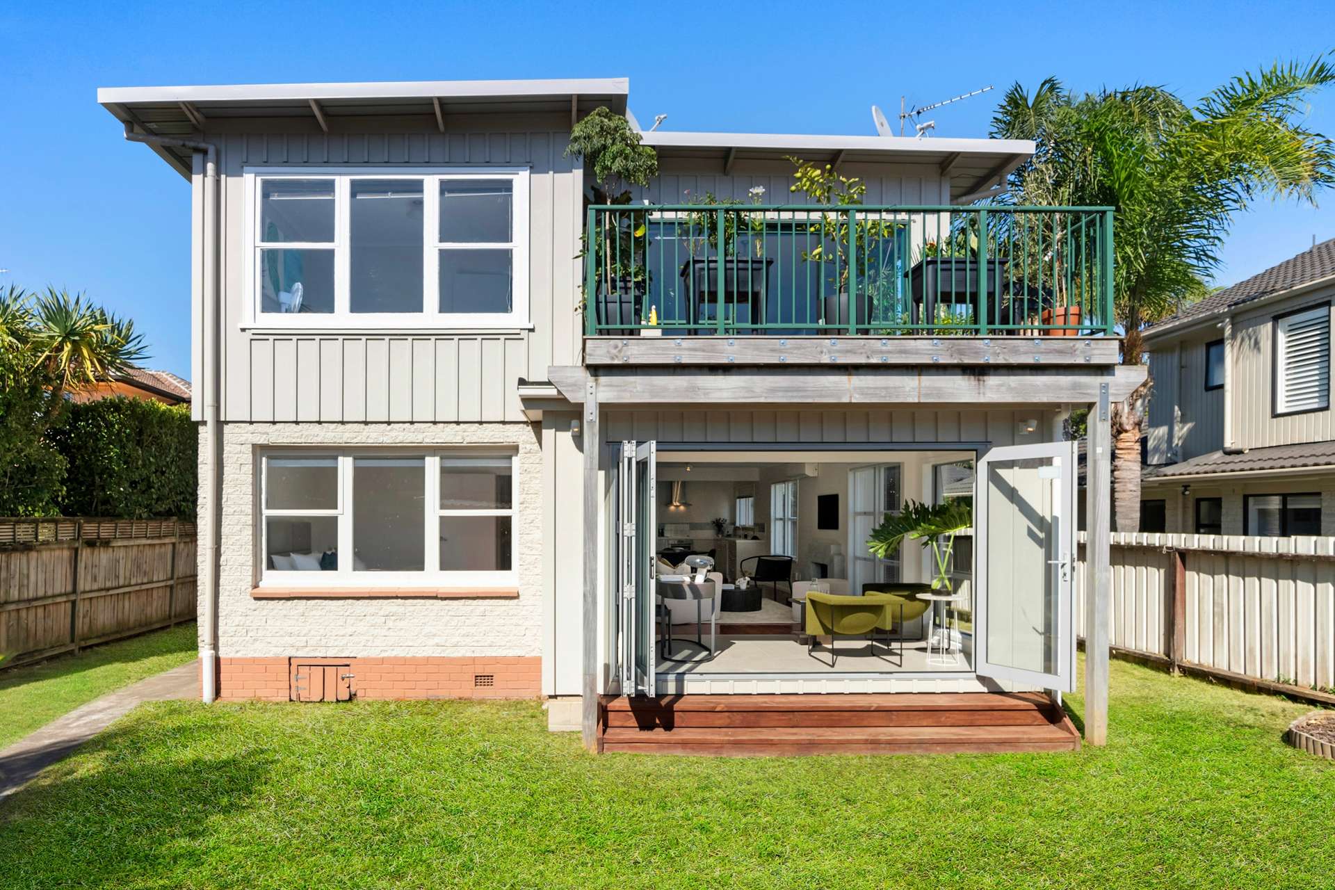 2/12 Taranaki Road photo 2