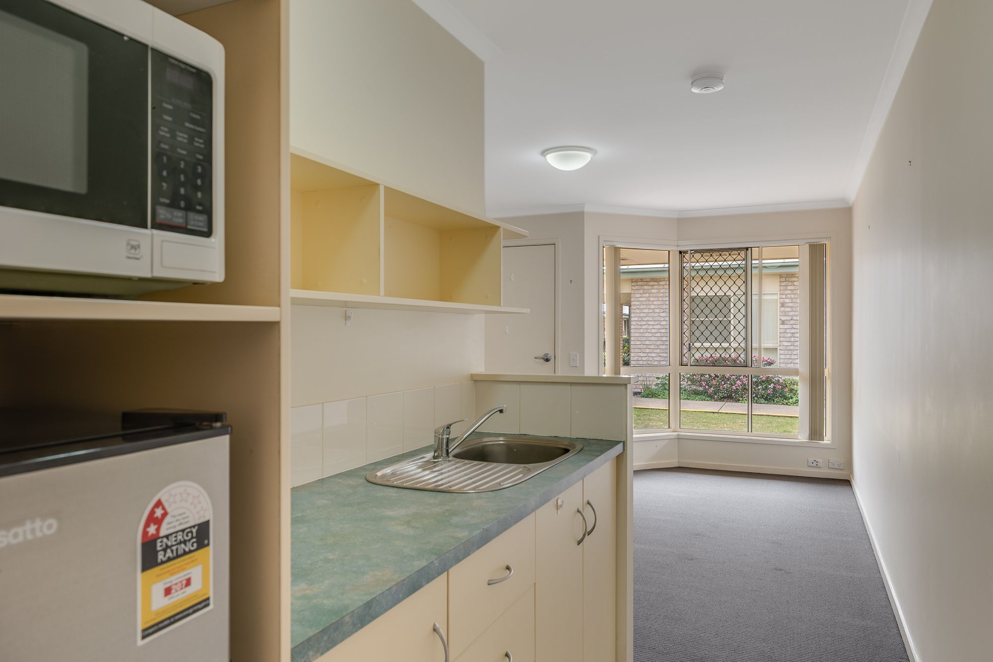 4/55-59 Drayton Road — photo 5 of 11