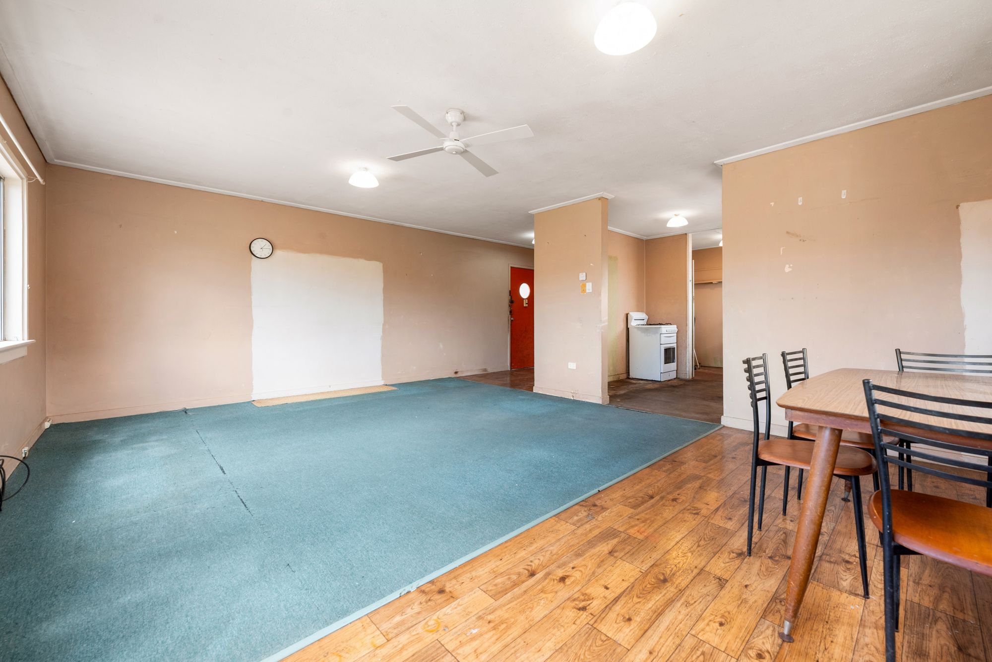 437 Newnham Road — photo 5 of 14