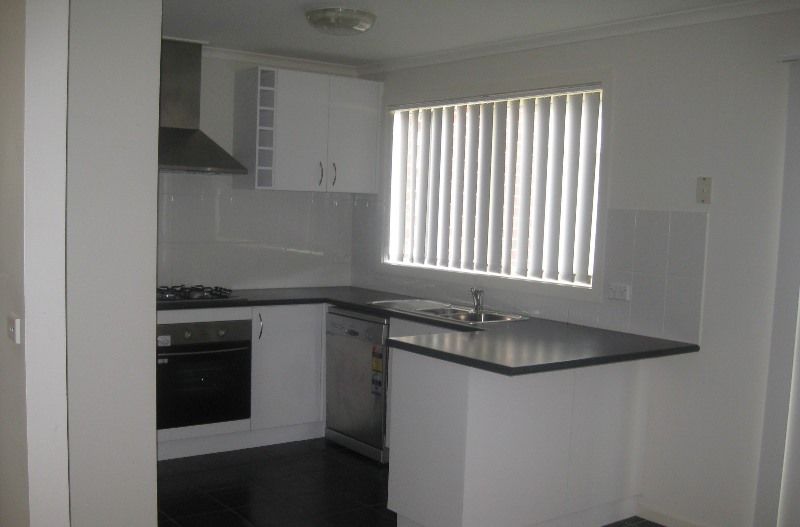 6/107-109 Breens Road, Cranbourne West, VIC 3977