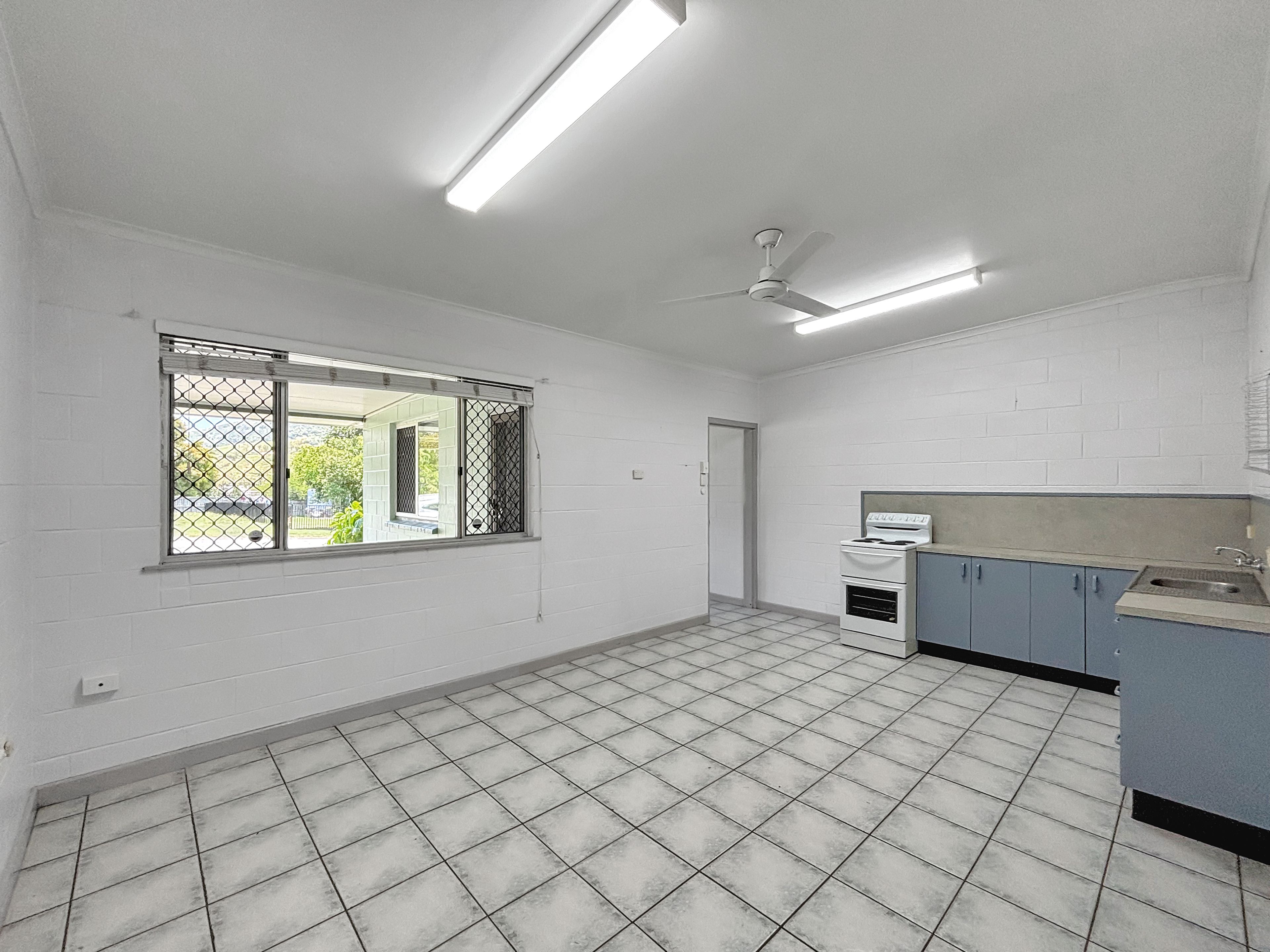 4/1 Beagrie Street, Sarina, QLD 4737