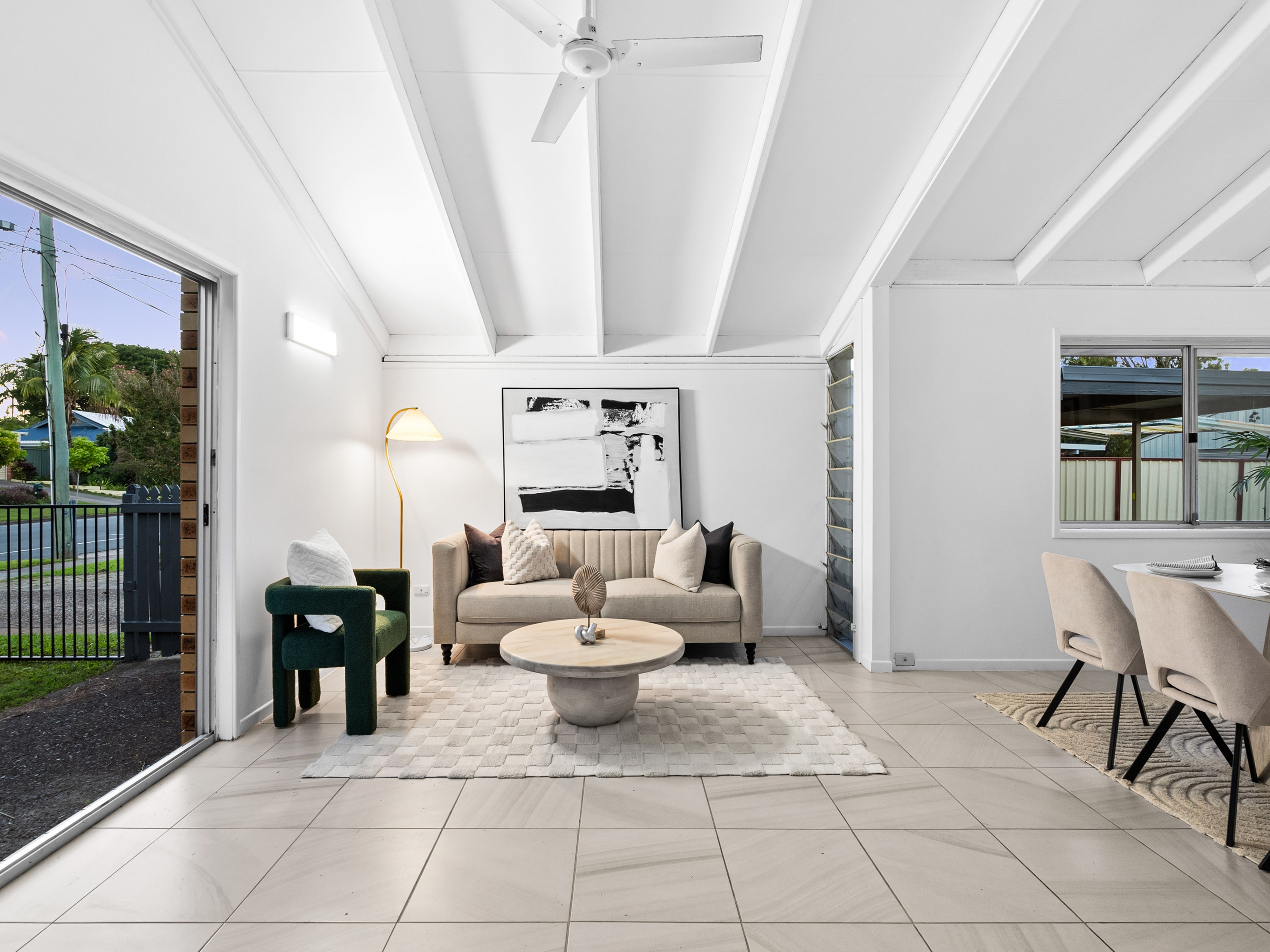 24 Estramina Road, Regents Park, QLD 4118