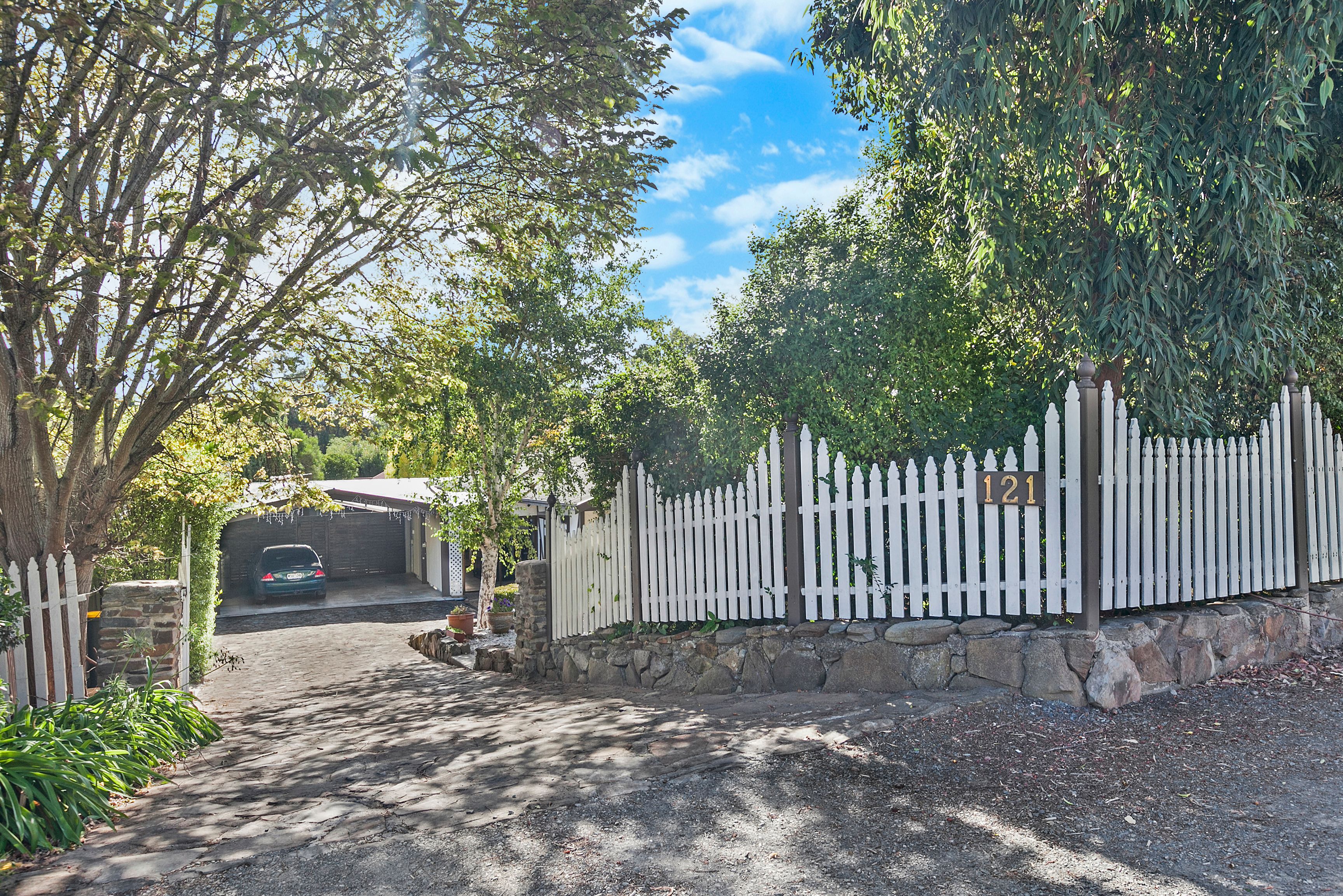 121 Onkaparinga Valley Road, WOODSIDE, SA 5244