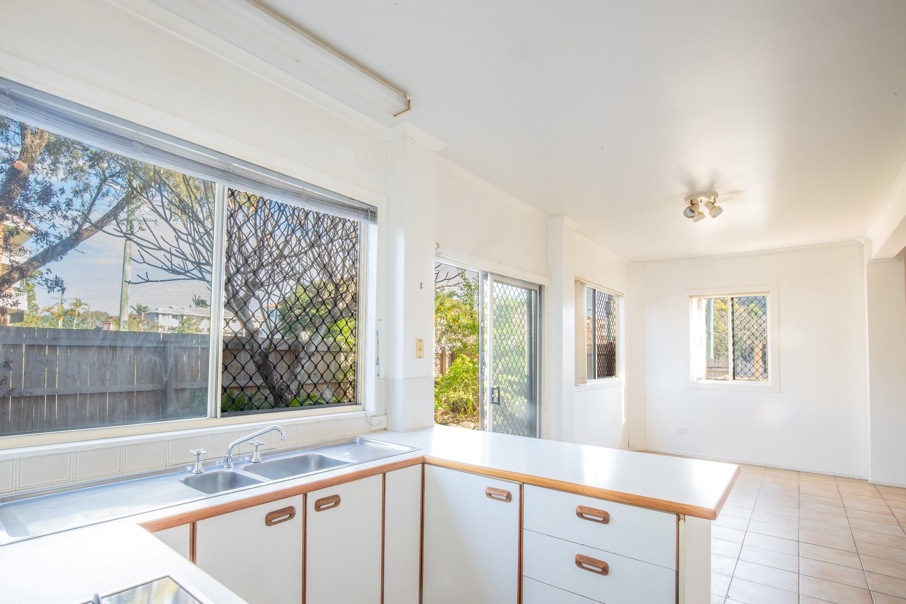 2/8 Parr Street, Biggera Waters, QLD 4216