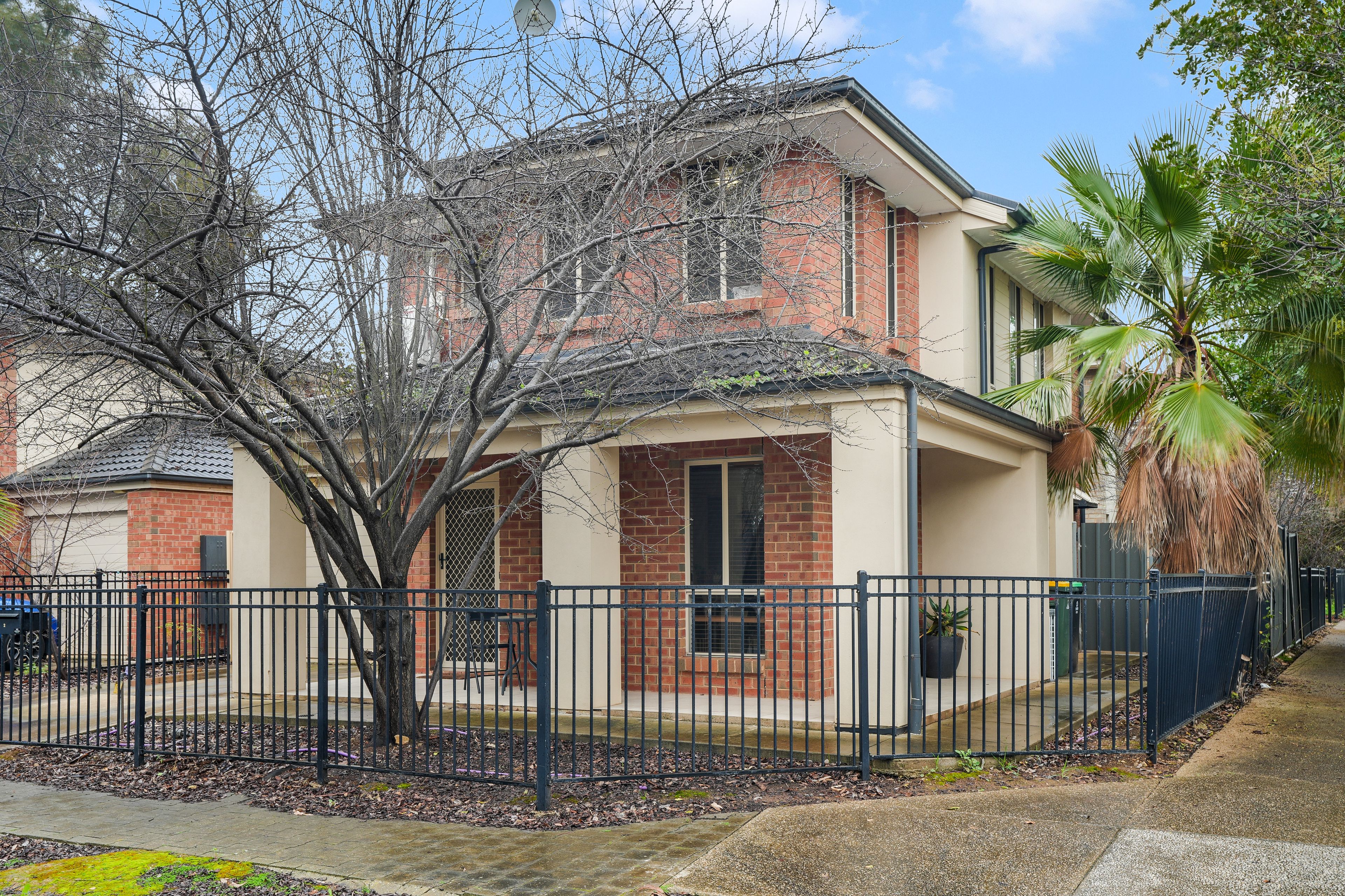 2 Streeton Road — photo 2 of 16