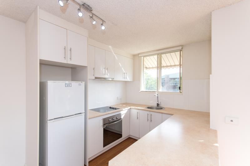 1/8 Explorer Street, Toowong, QLD 4066