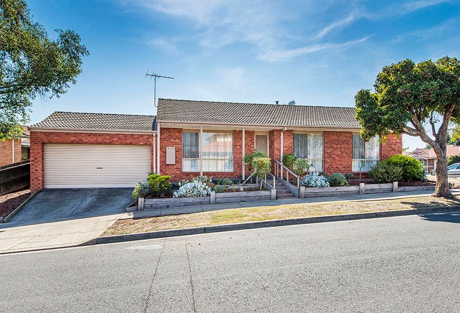 11 Hickey Court, Mill Park, VIC 3082