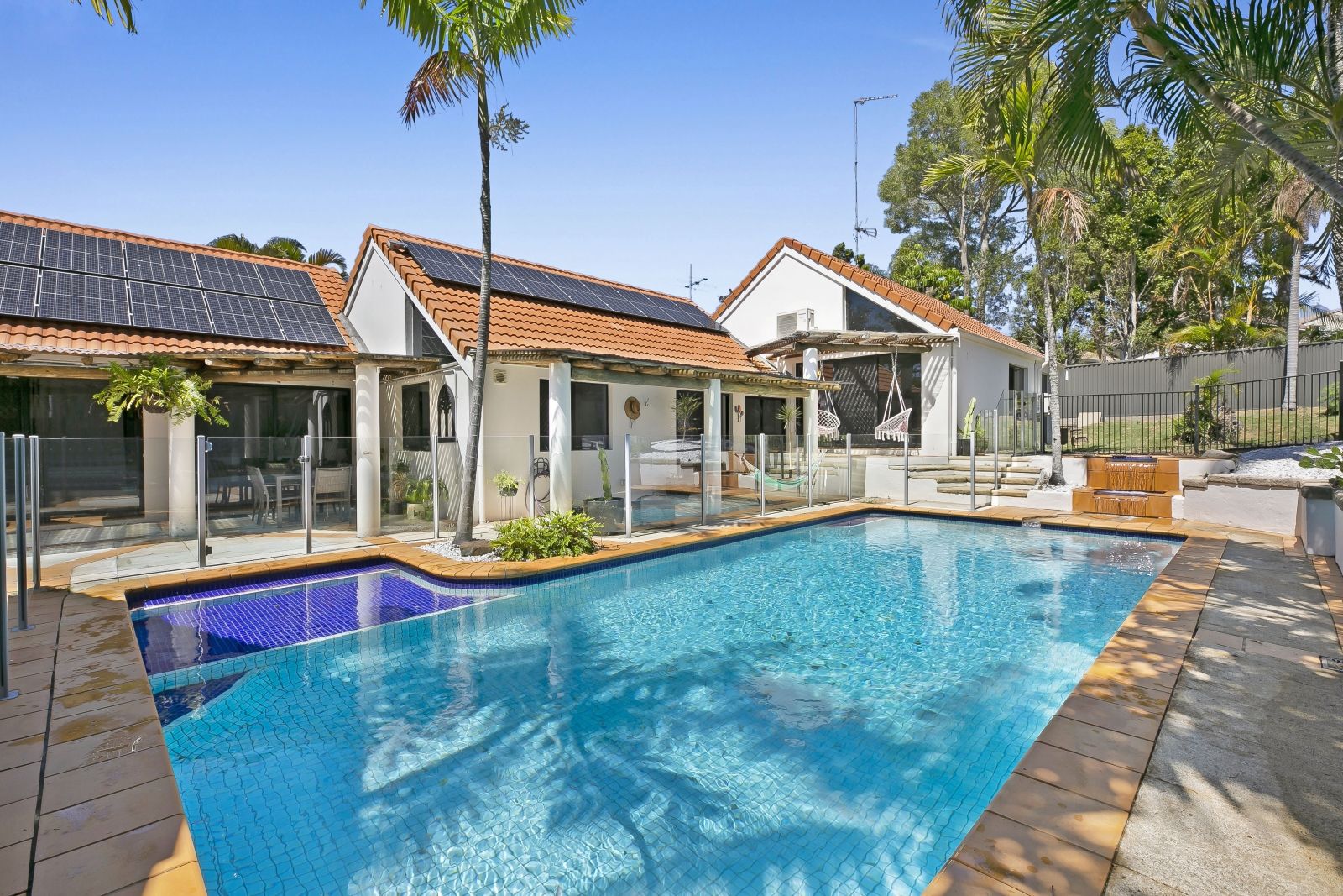 9 Jack Nicklaus Way, Parkwood QLD 4214