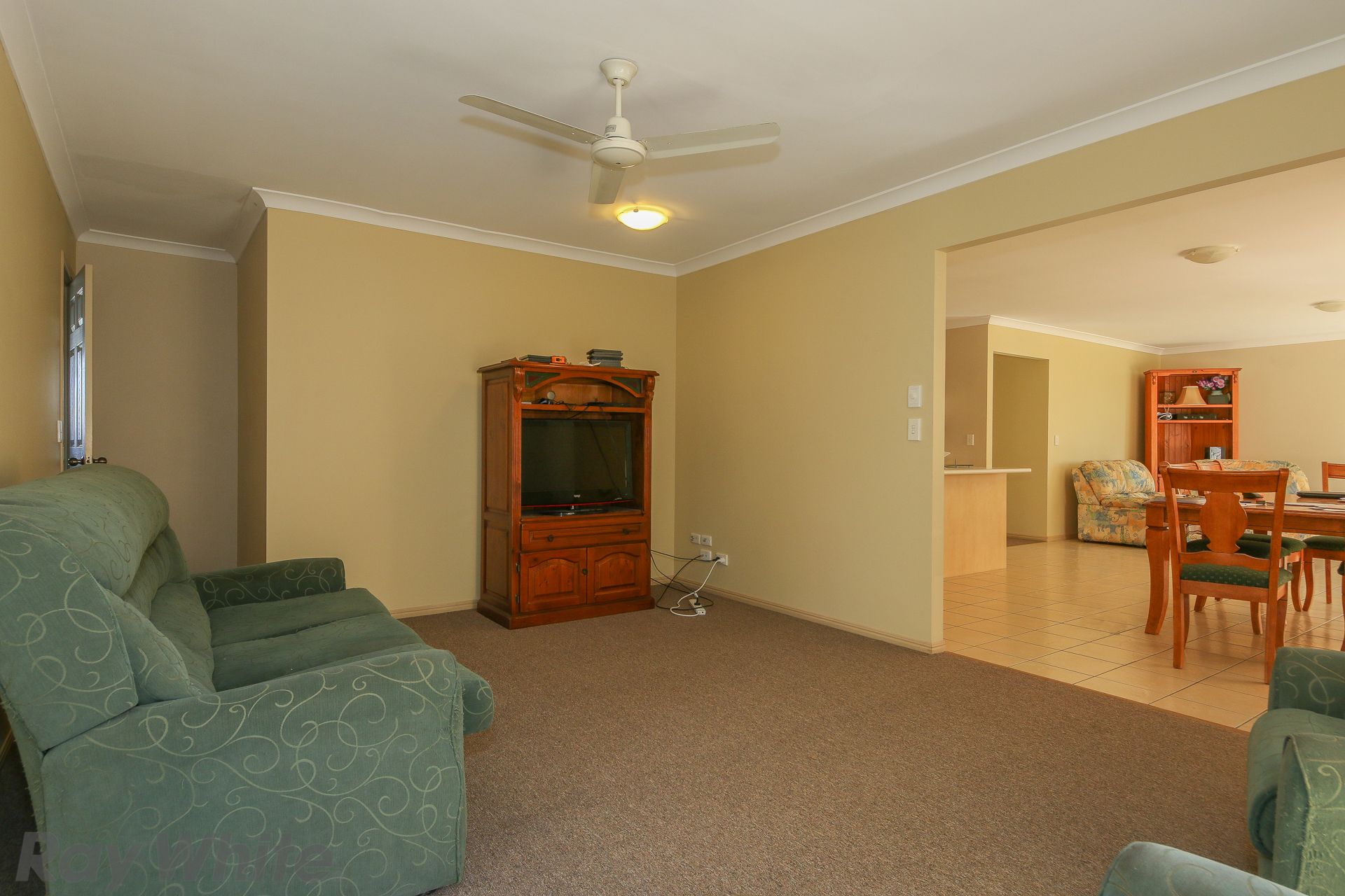 9 Fleet Drive, Kippa-Ring, QLD 4021