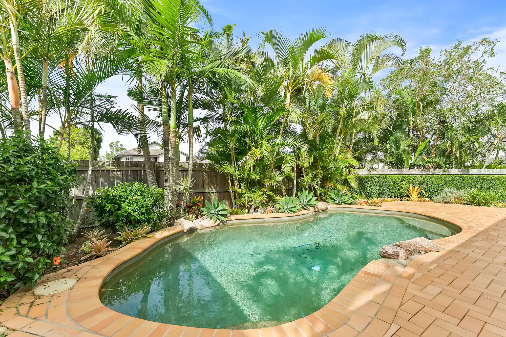 52 Holborn Crescent, Carindale, QLD 4152