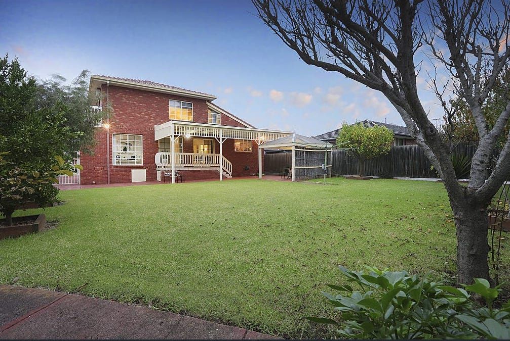 17 Erskine Court, Greenvale, VIC 3059