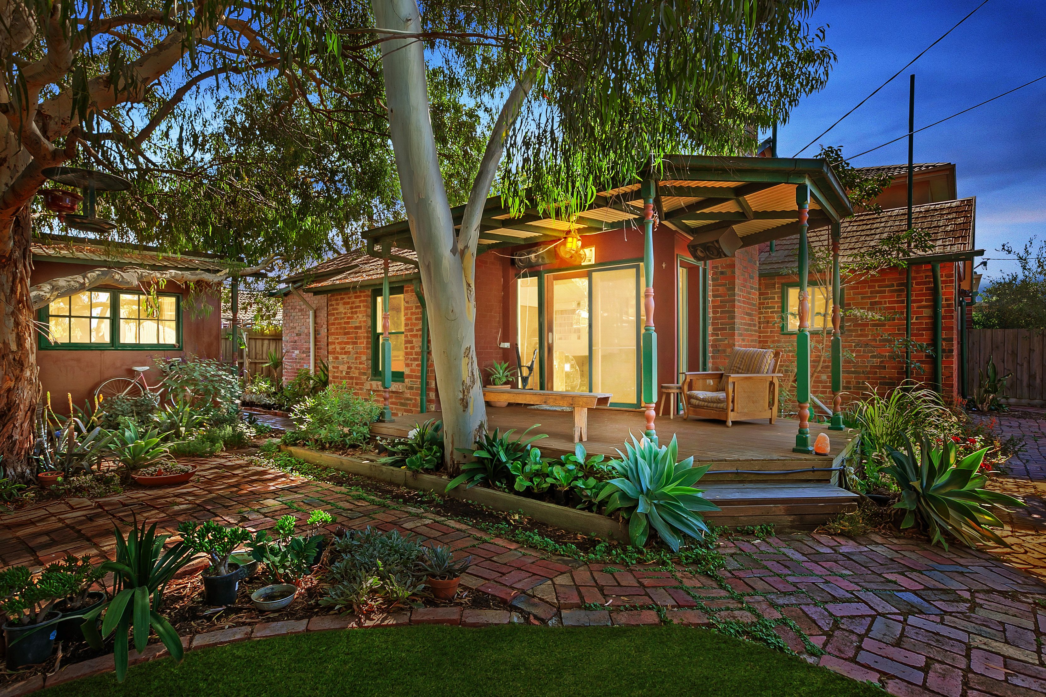 232 Oriel Road, Heidelberg West VIC 3081
