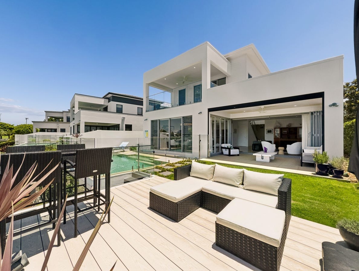 1078 Edgecliff Drive, Hope Island, QLD 4212